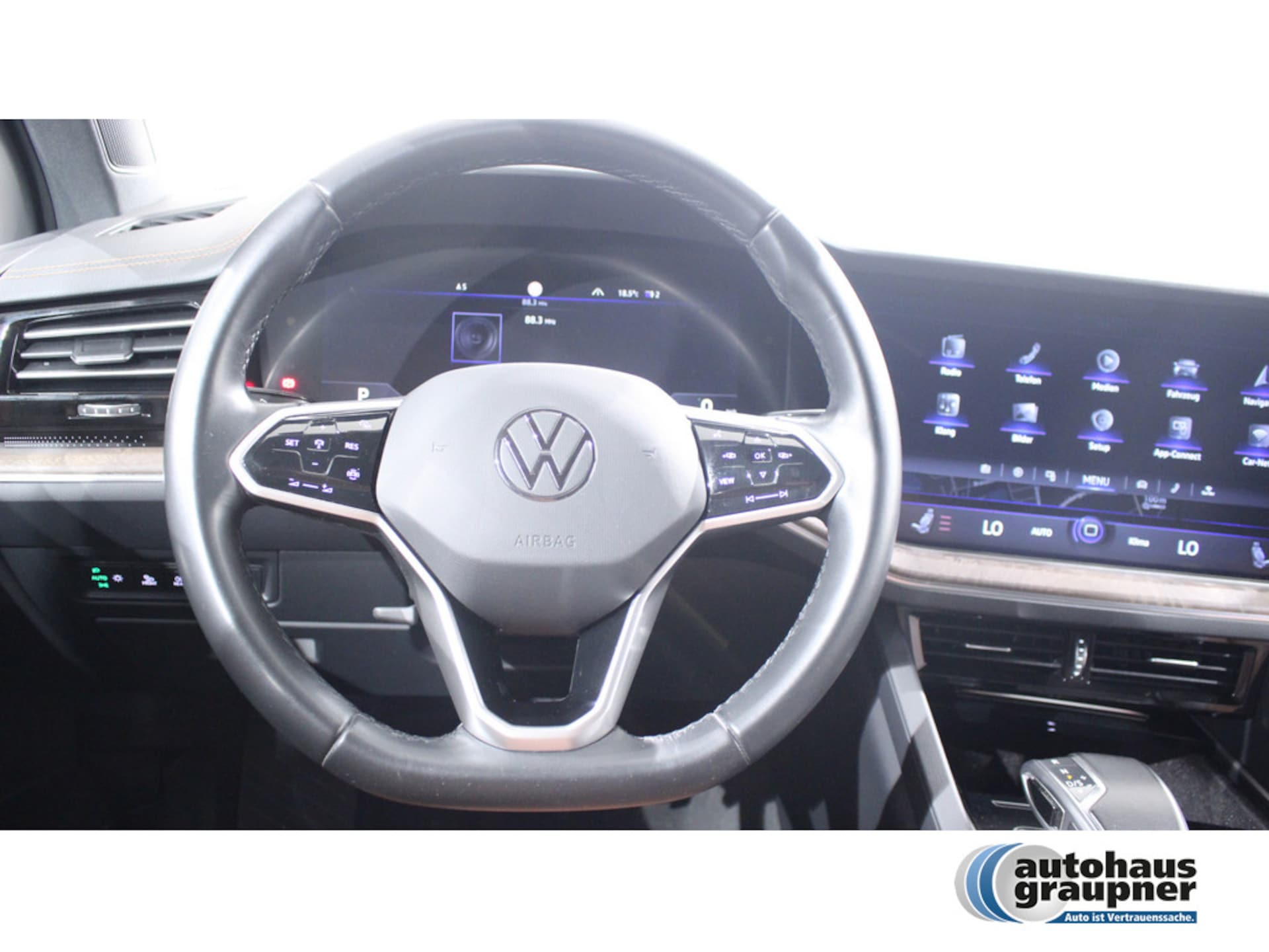 Volkswagen Touareg Atmosphere