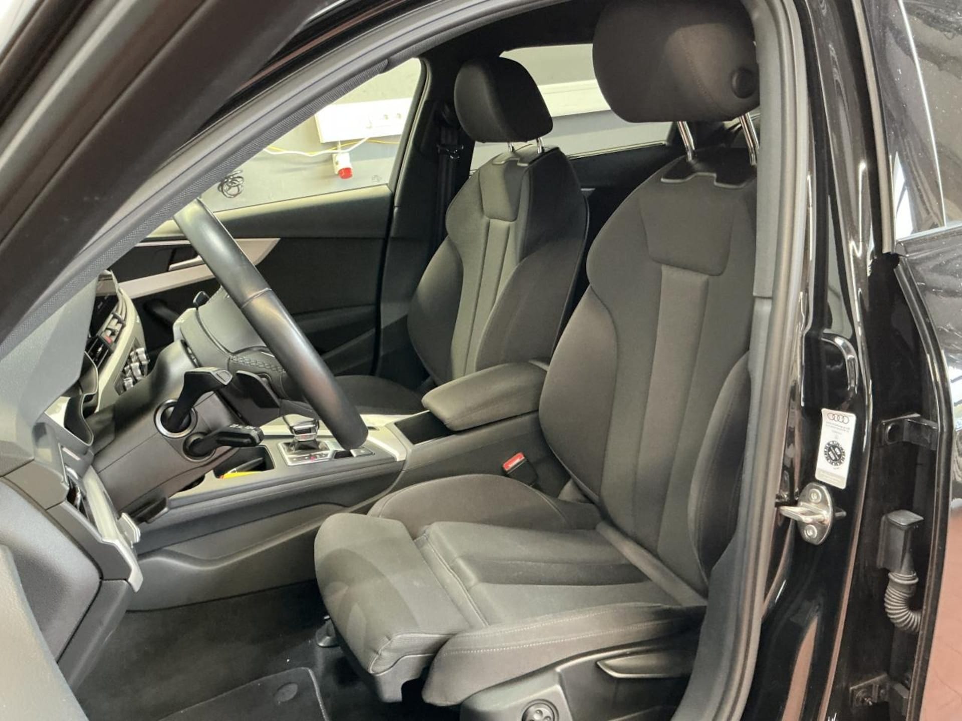 Audi A4 Avant S line