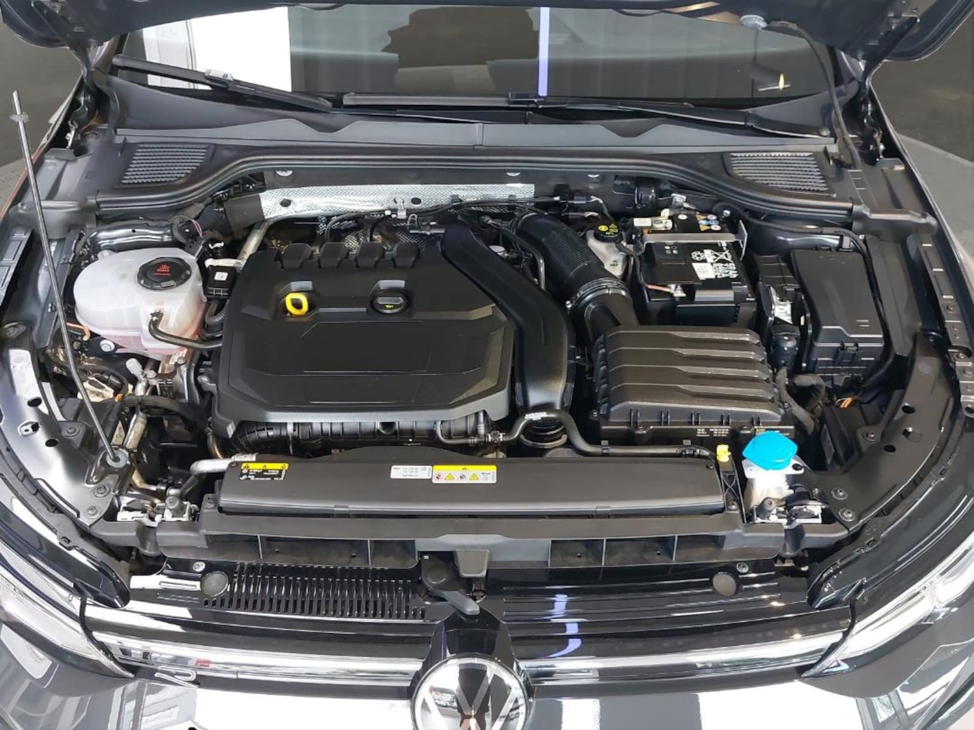 Volkswagen Golf R-Line