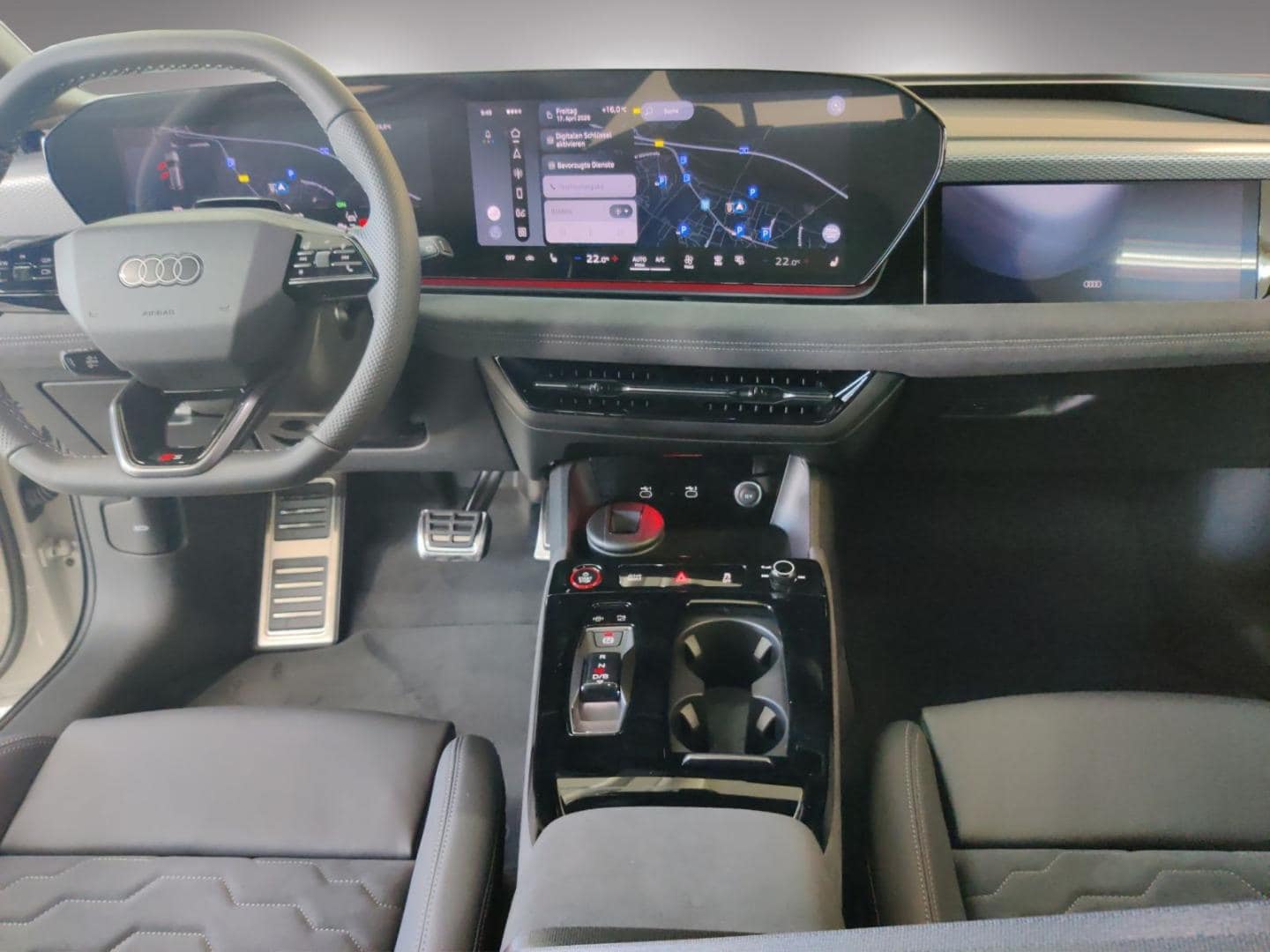 Bild über Audi A6 Avant e-tron S line business e-tron performance 270 kW - für weitere Informationen kontaktieren Sie den Audi Partner
