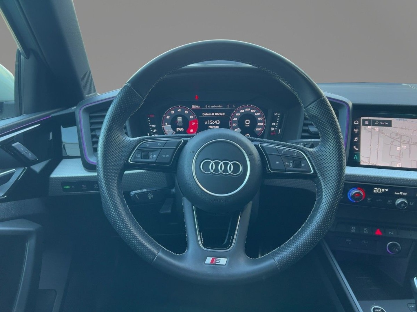 Bild über Audi A1 Sportback S line 35 TFSI S tronic - für weitere Informationen kontaktieren Sie den Audi Partner