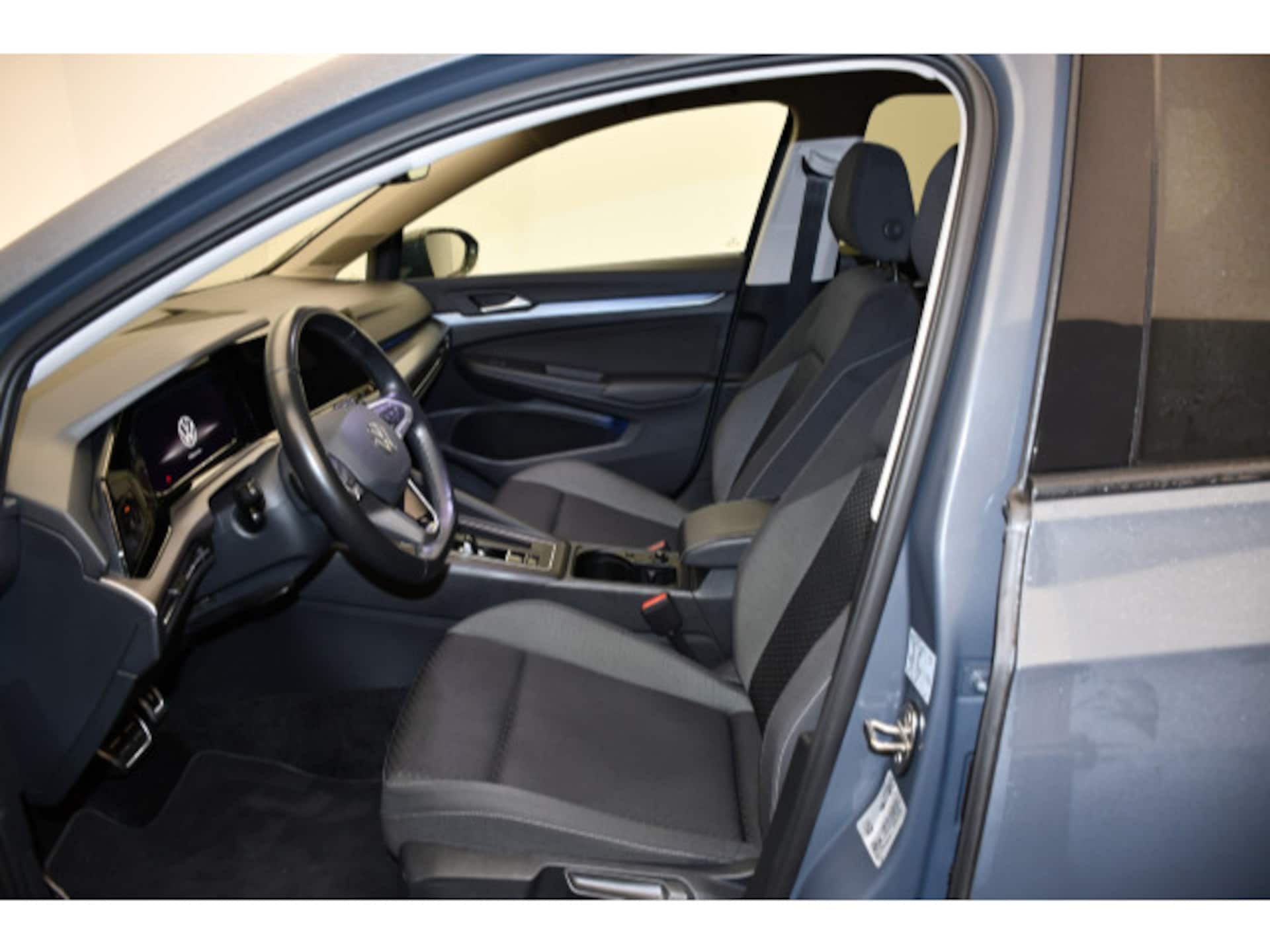 Volkswagen Golf Active