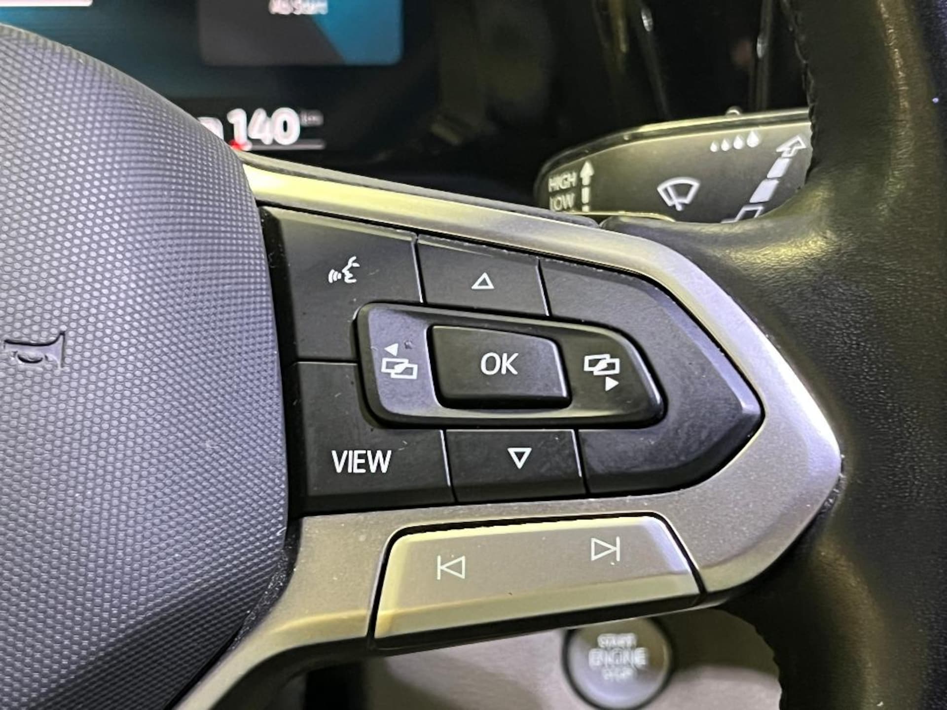 Volkswagen Multivan Basis-Modell
