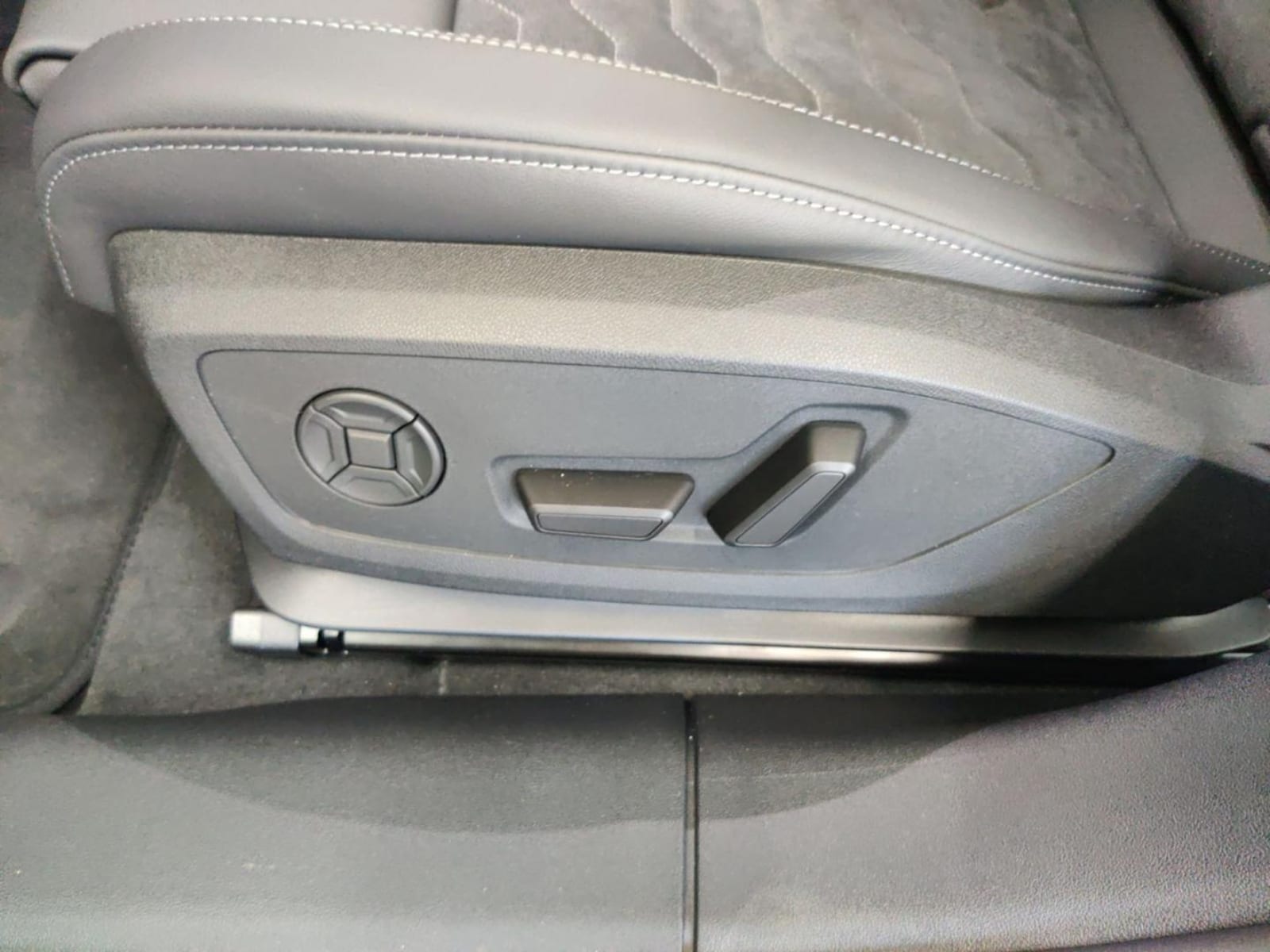 Audi A6 Avant e-tron – Bild 16
