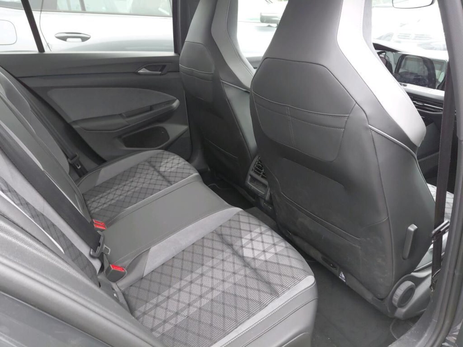 Volkswagen Golf – Bild 8