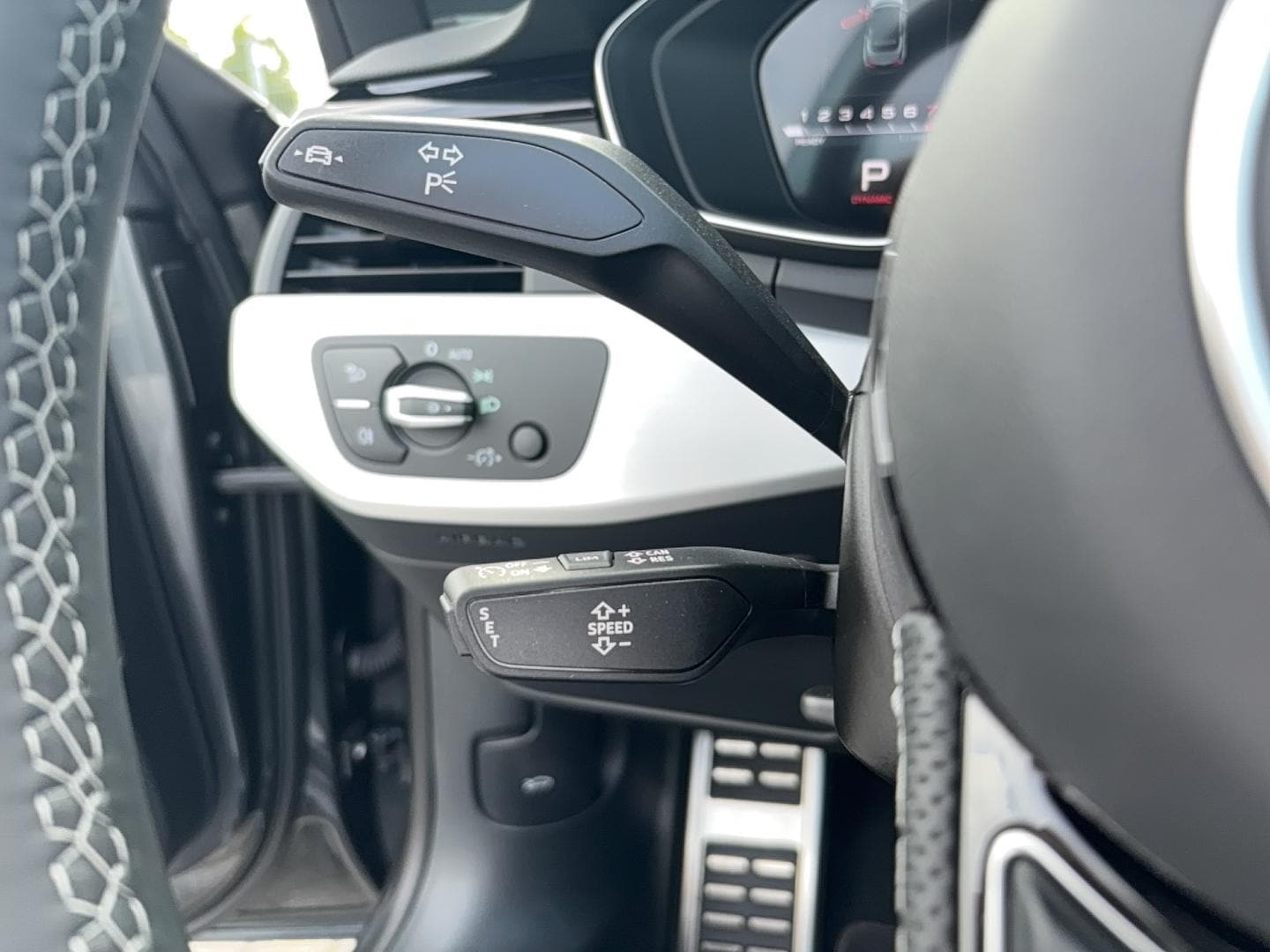 Bild über Audi S5 Cabriolet TFSI quattro tiptronic - für weitere Informationen kontaktieren Sie den Audi Partner
