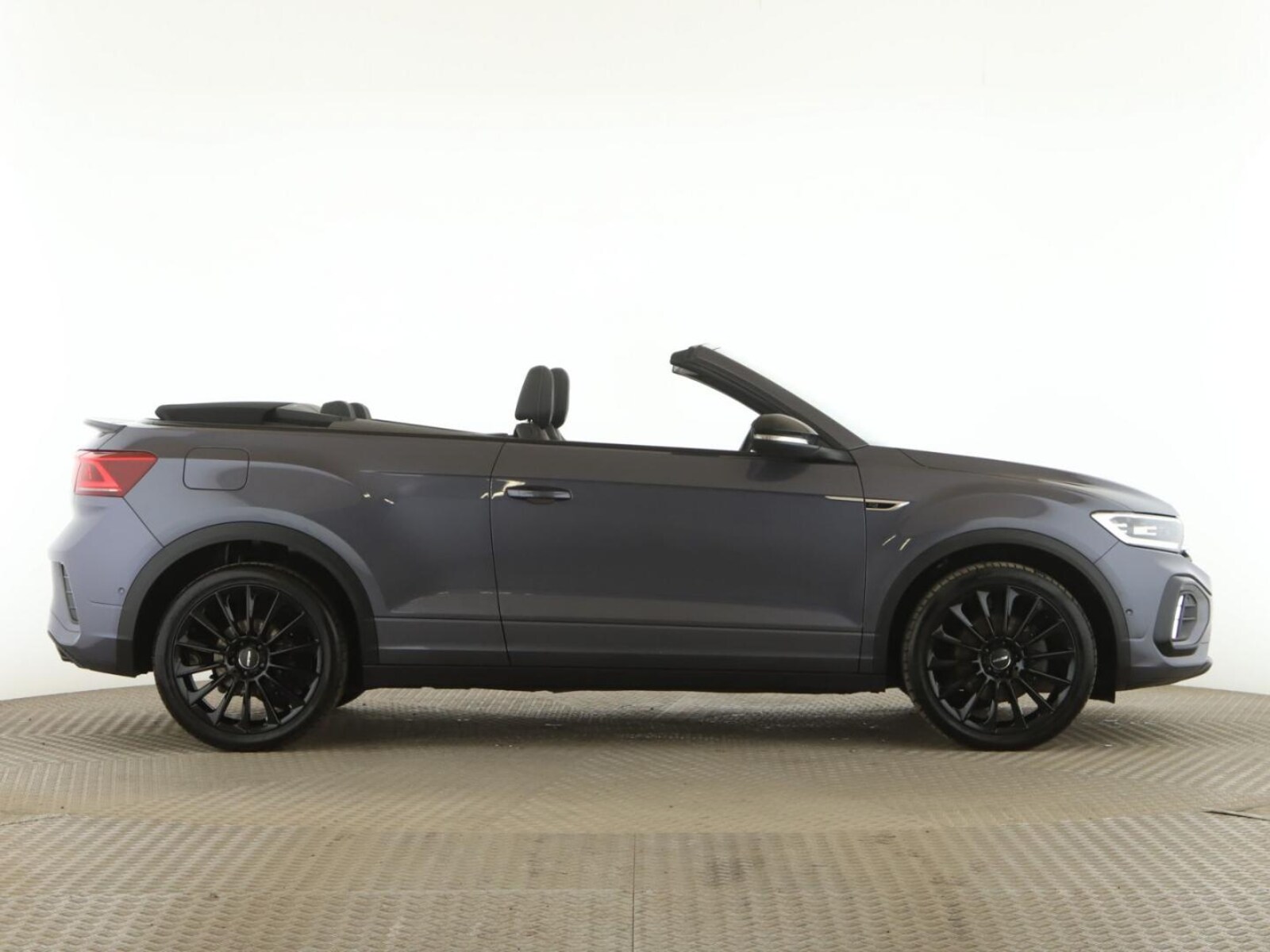 Volkswagen T-Roc Cabriolet – Bild 8