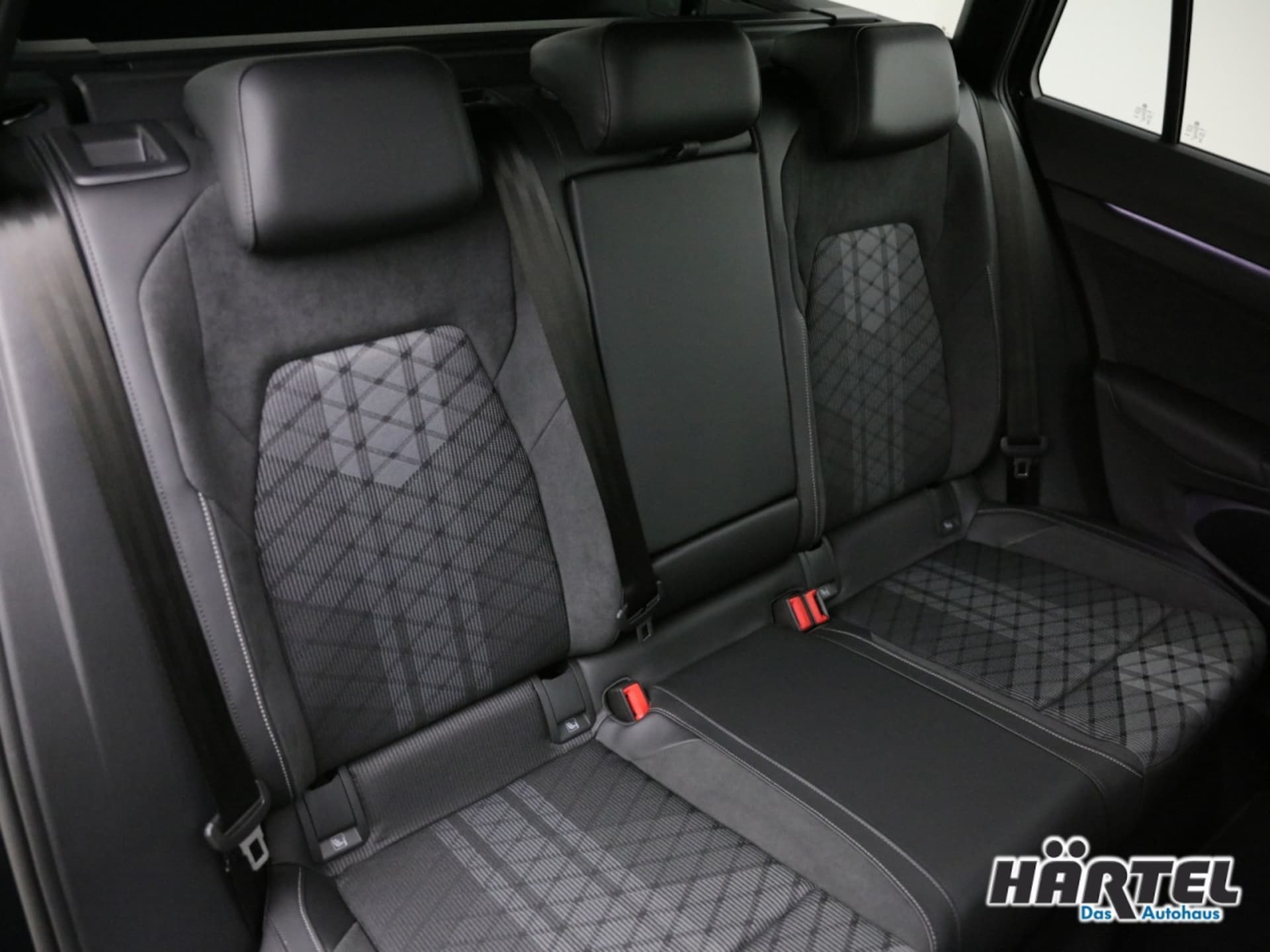Volkswagen Golf Variant R-Line