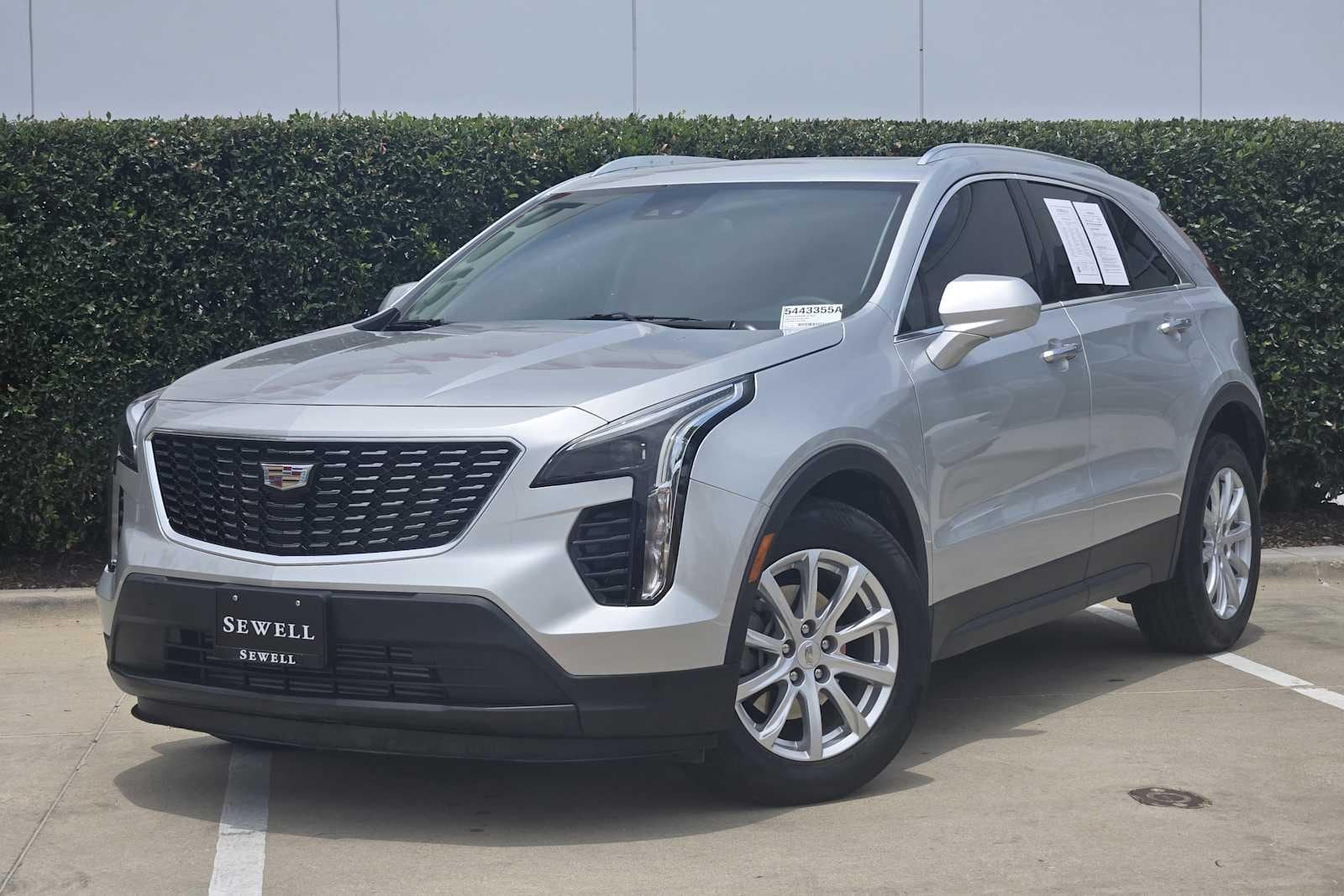 2022 Cadillac XT4 Luxury's photo