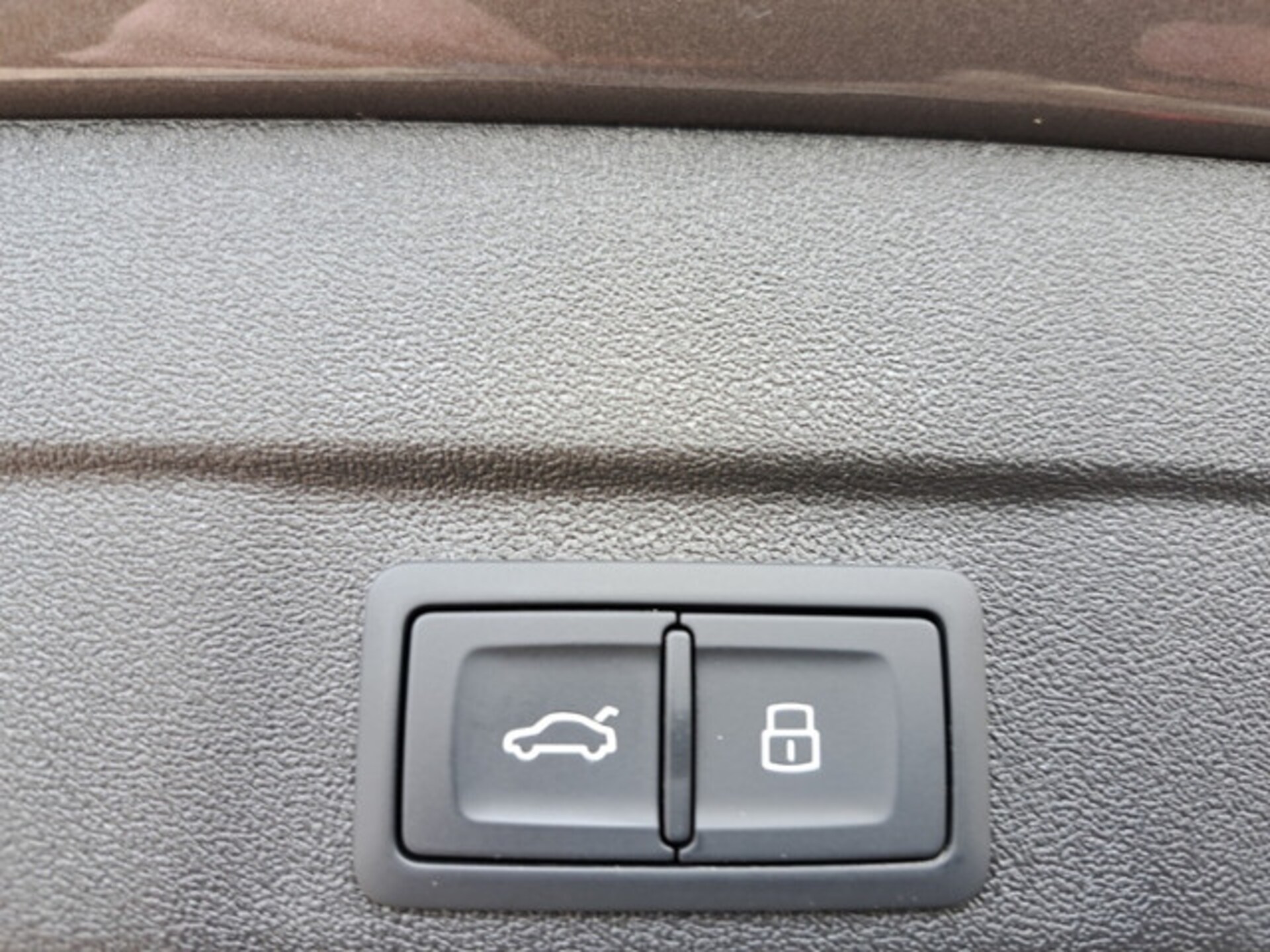 Audi A5 Avant e-hybrid