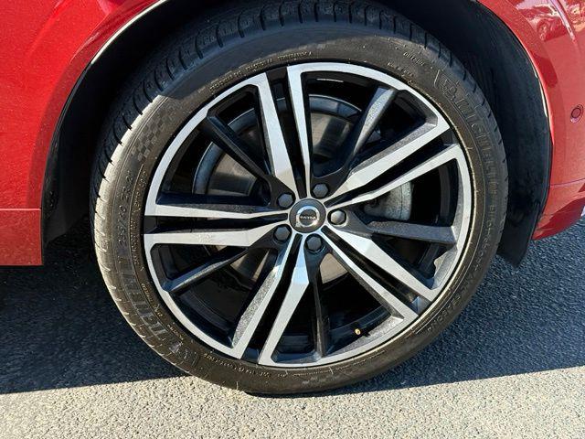 2019 Volvo XC60 28