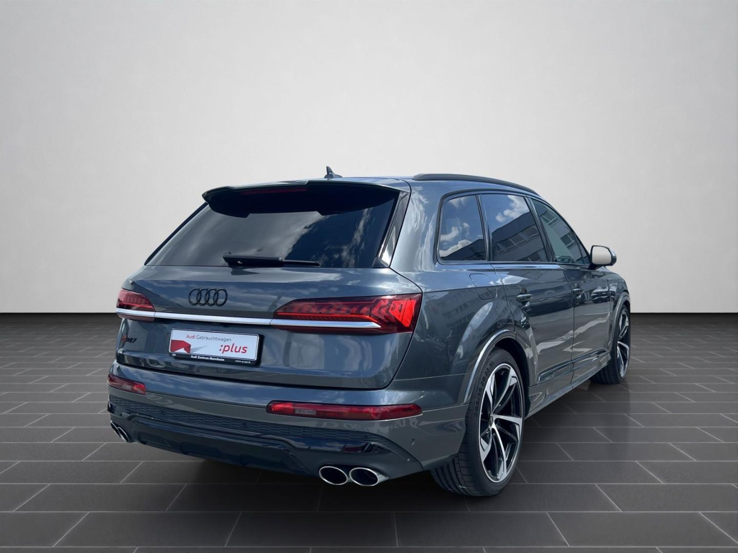 Image about Audi SQ7 TFSI quattro tiptronic