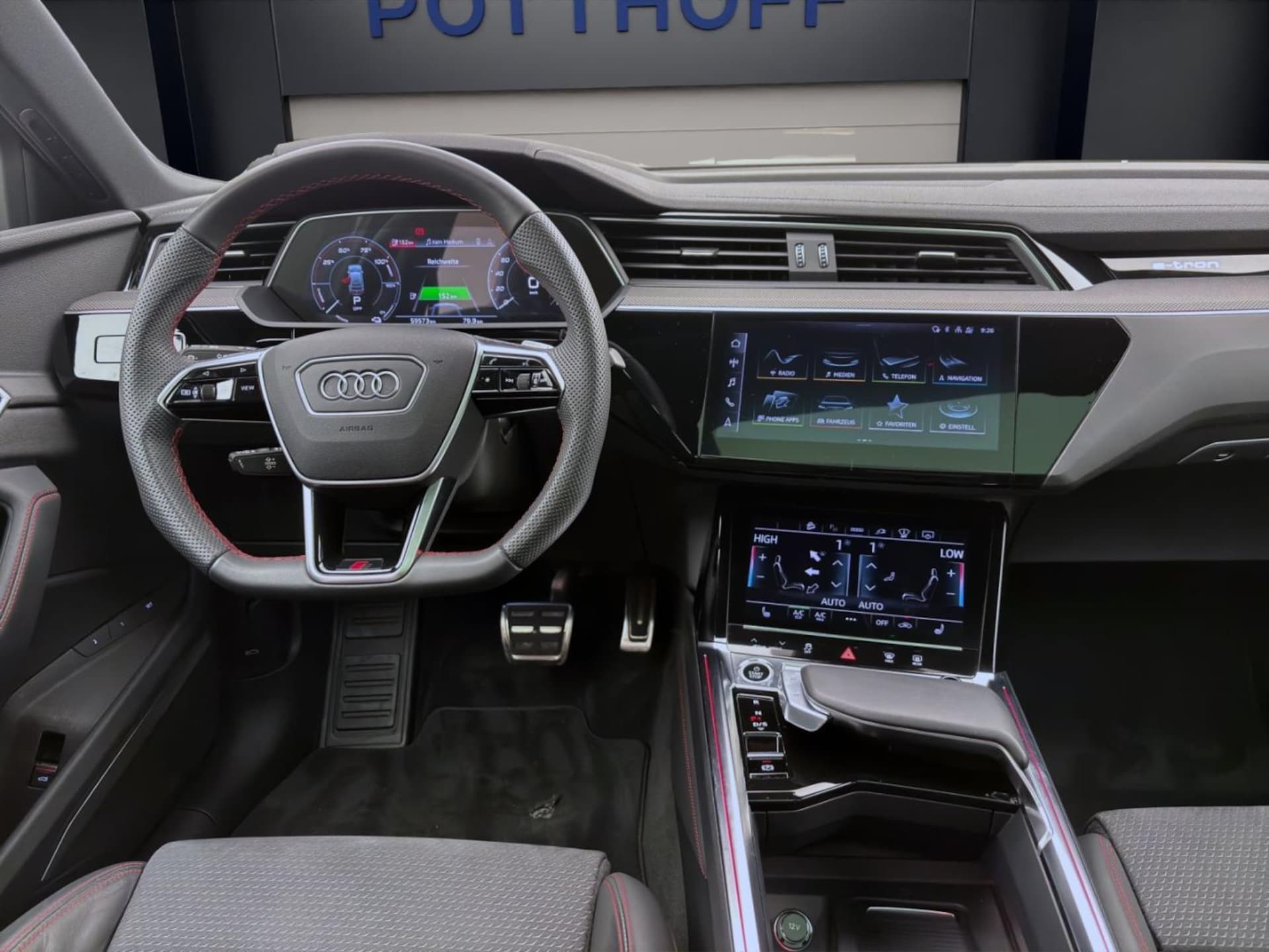 Audi Q8 Sportback e-tron S line