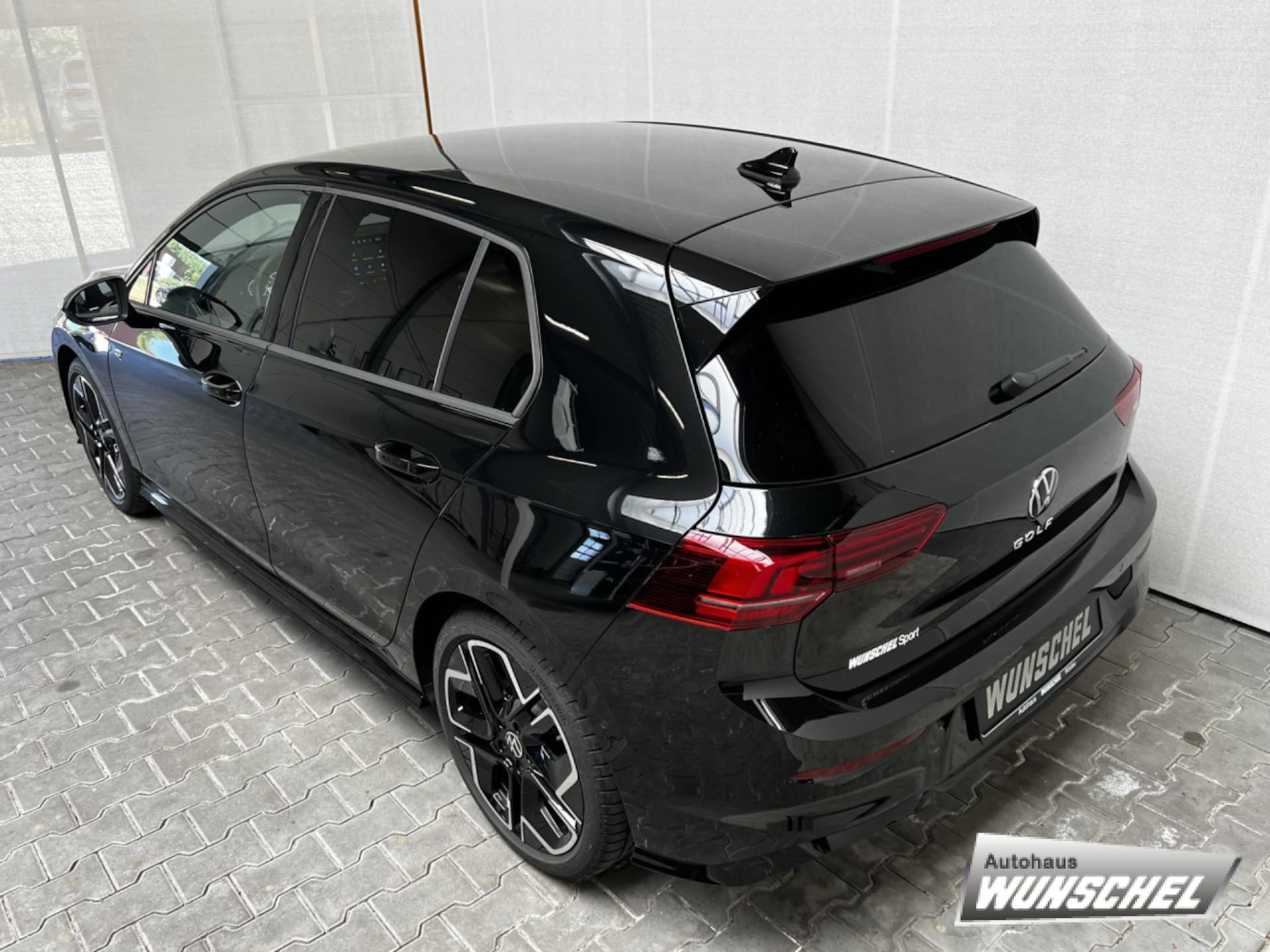 Volkswagen Golf R-Line