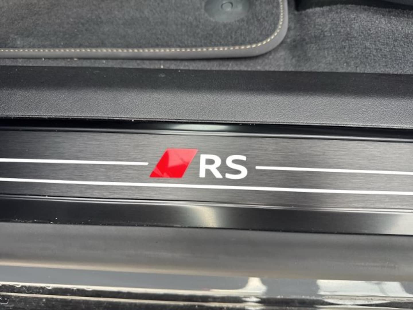 Bild über Audi RS e-tron GT performance e-tron quattro - für weitere Informationen kontaktieren Sie den Audi Partner