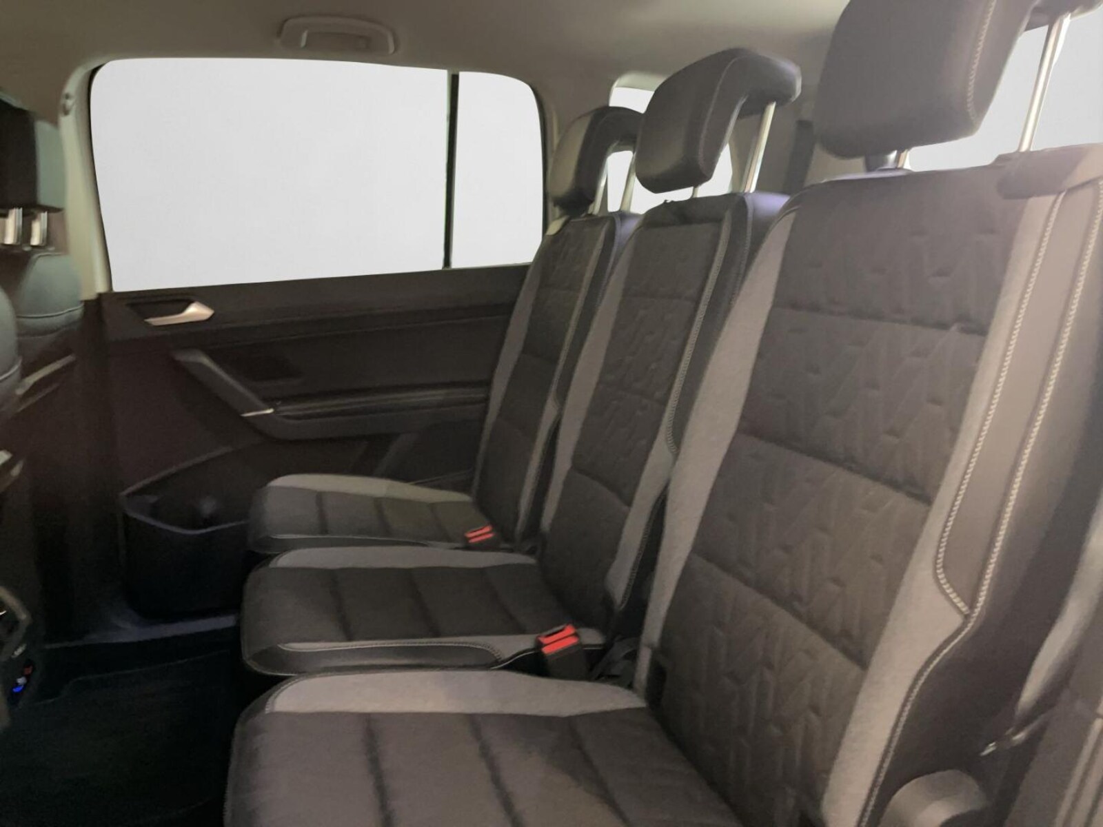 Volkswagen Touran – Bild 14