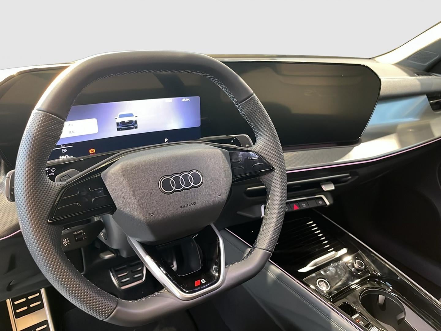 Bild über Audi Q3 SUV TFSI 110 kW S tronic - für weitere Informationen kontaktieren Sie den Audi Partner