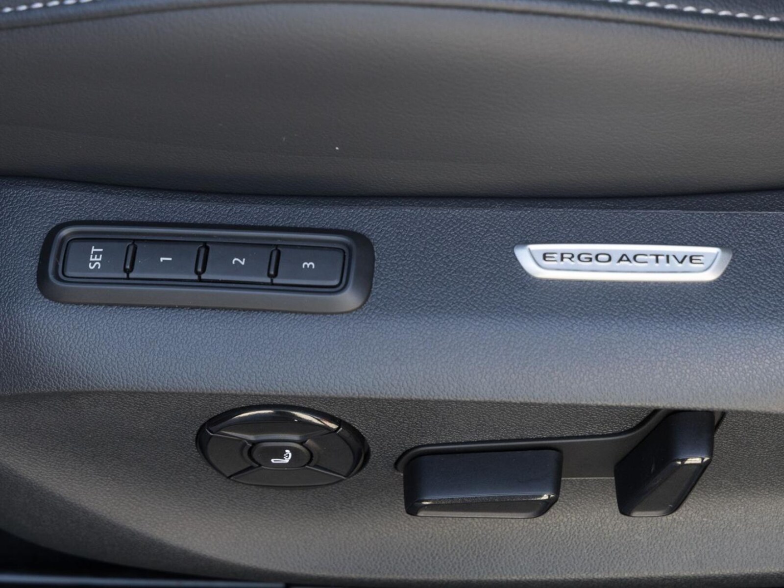 Volkswagen Passat – Bild 9