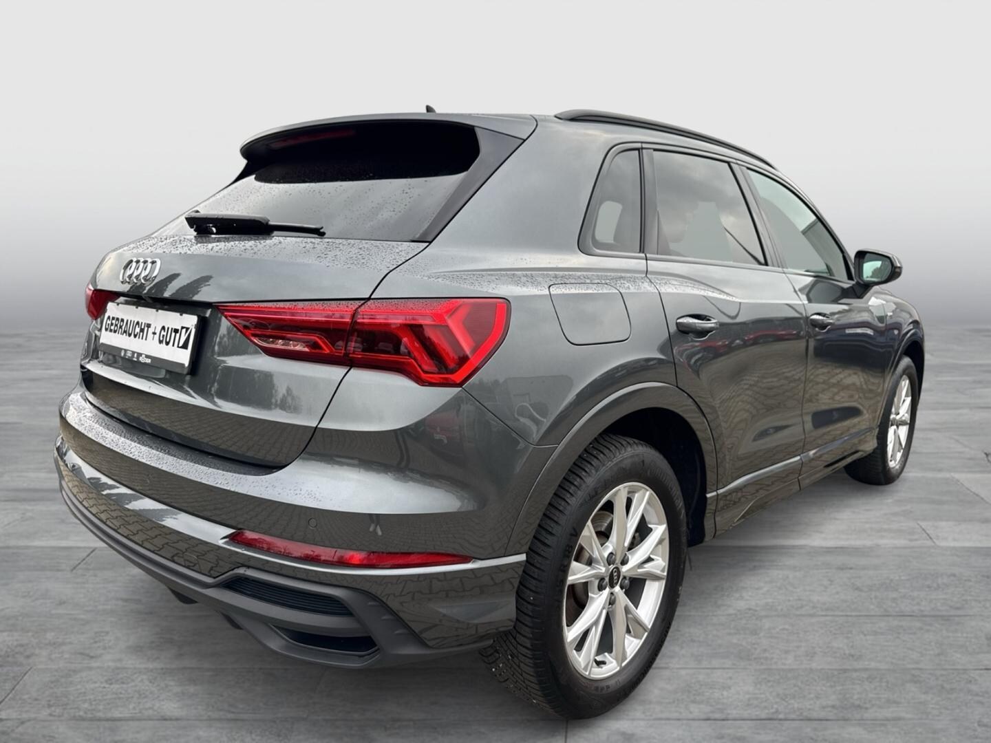 Bild über Audi Q3 TFSI e S line 45 TFSI e S tronic - für weitere Informationen kontaktieren Sie den Audi Partner