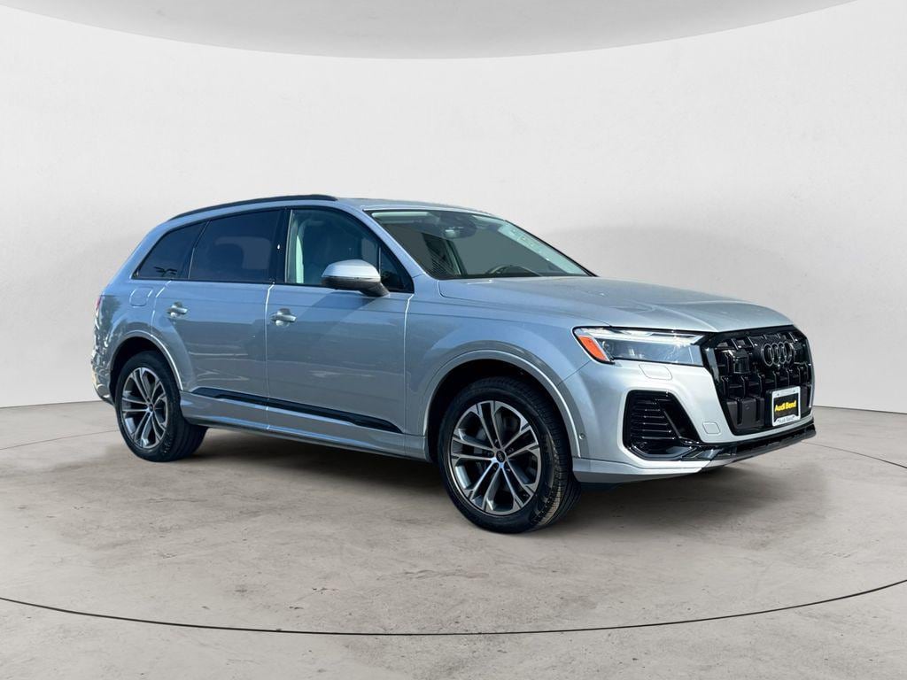 2025 Audi Q7 45 Premium quattro Tiptronic's photo