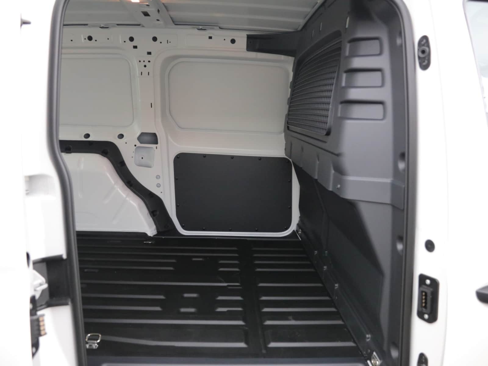 Volkswagen Caddy Maxi Cargo – Bild 7