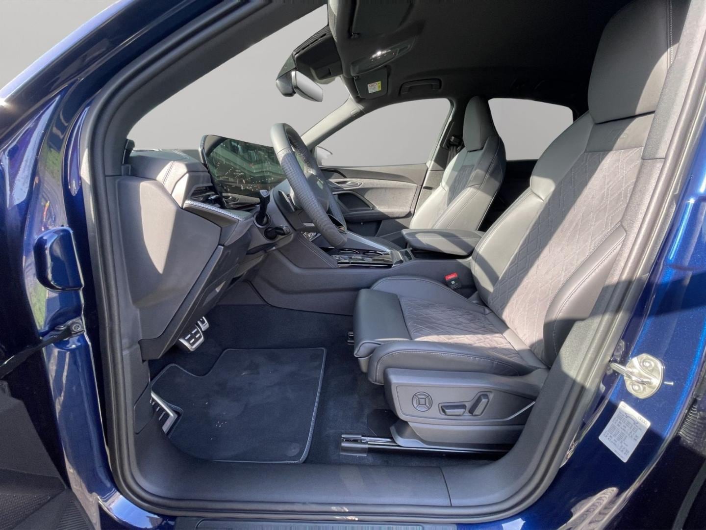 Bild über Audi Q5 Sportback TFSI quattro 150 kW S tronic - für weitere Informationen kontaktieren Sie den Audi Partner