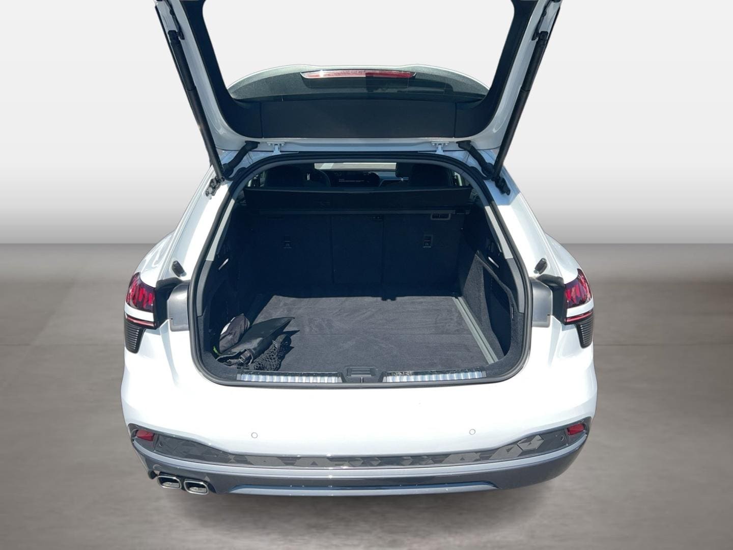 Bild über Audi A6 Avant TDI quattro 150 kW S tronic - für weitere Informationen kontaktieren Sie den Audi Partner