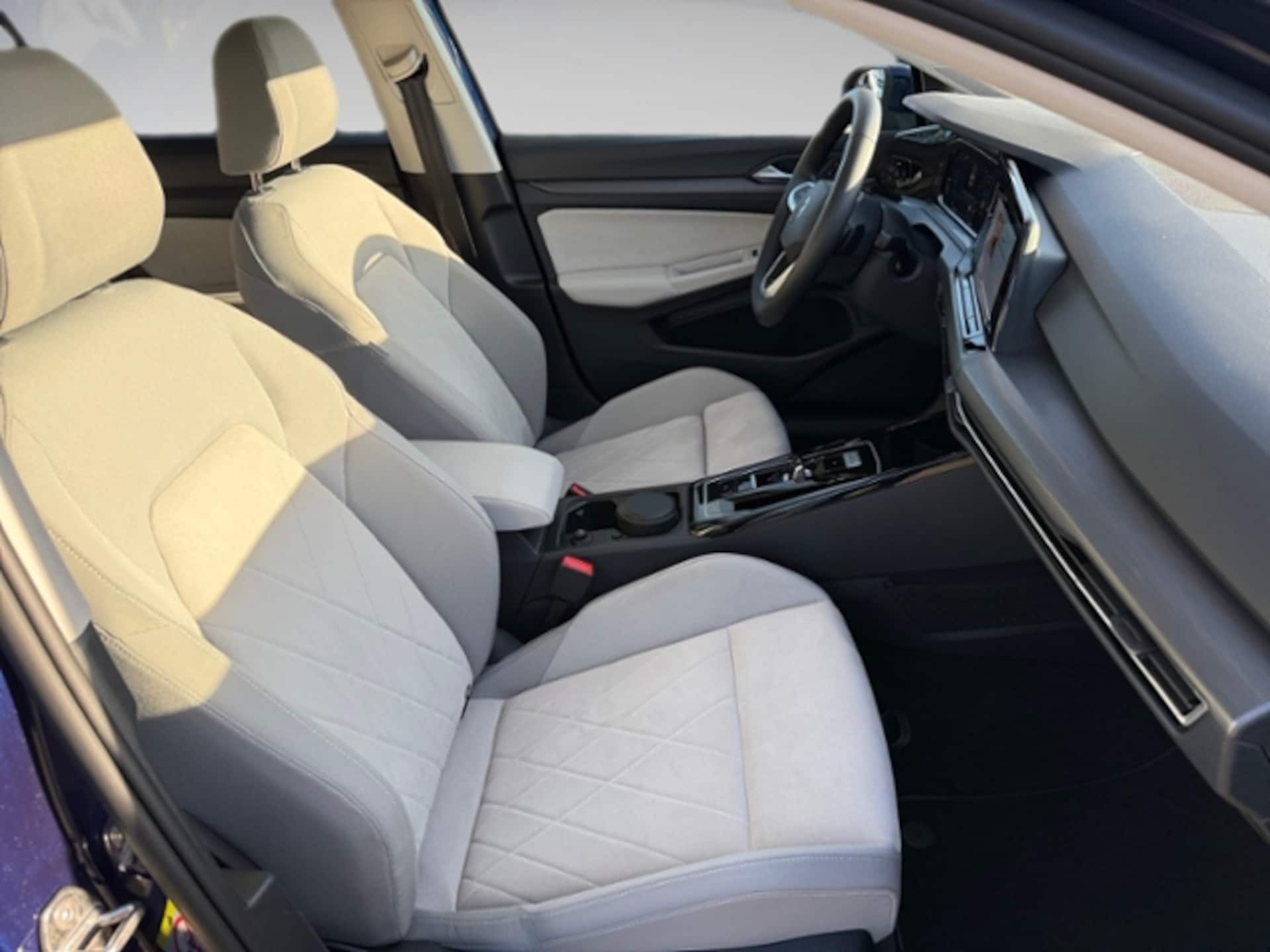Volkswagen Golf Style