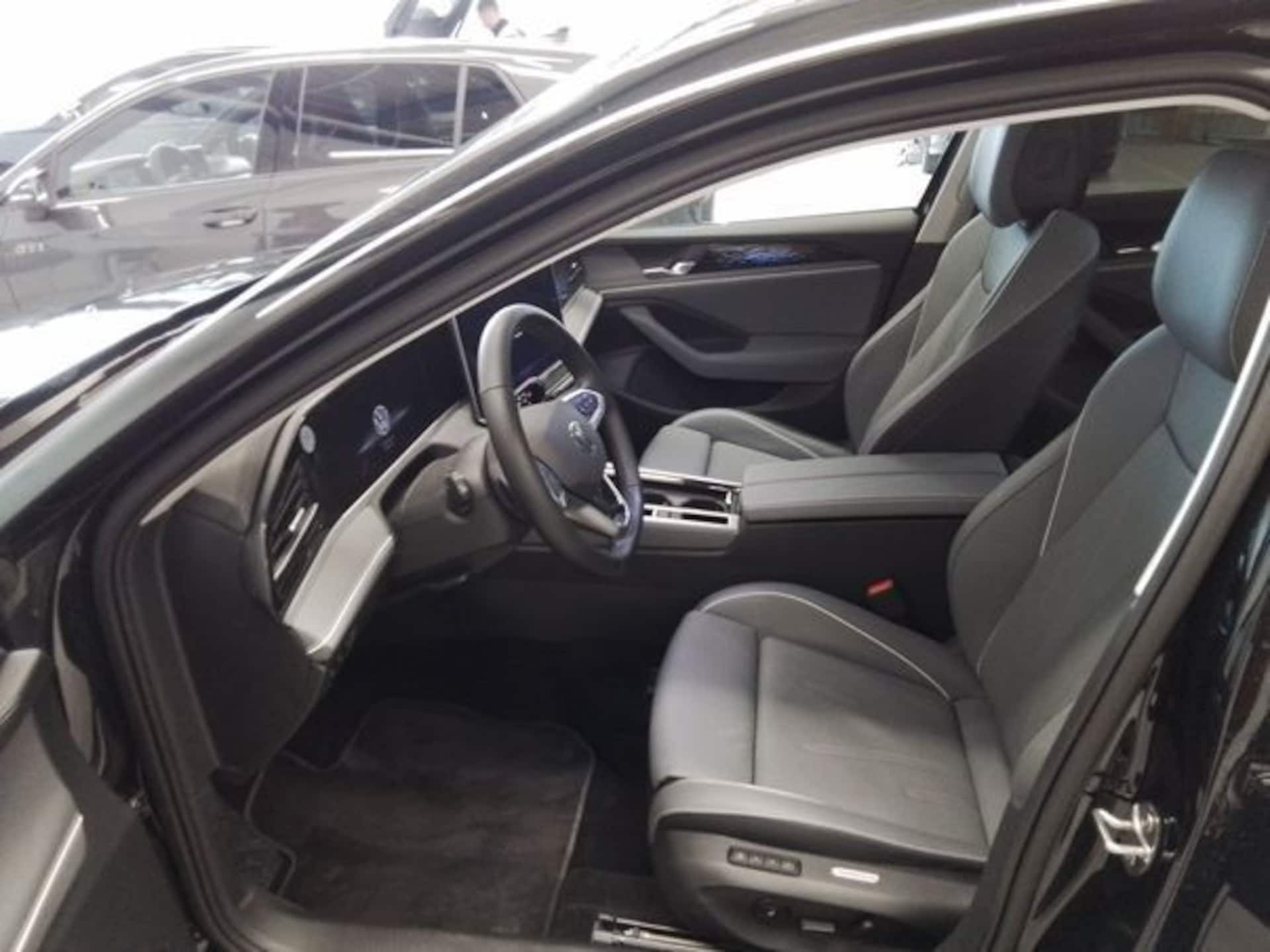 Volkswagen Passat Elegance