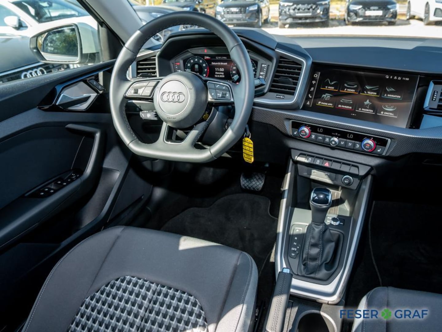 Bild über Audi A1 Sportback S line 25 TFSI S tronic - für weitere Informationen kontaktieren Sie den Audi Partner