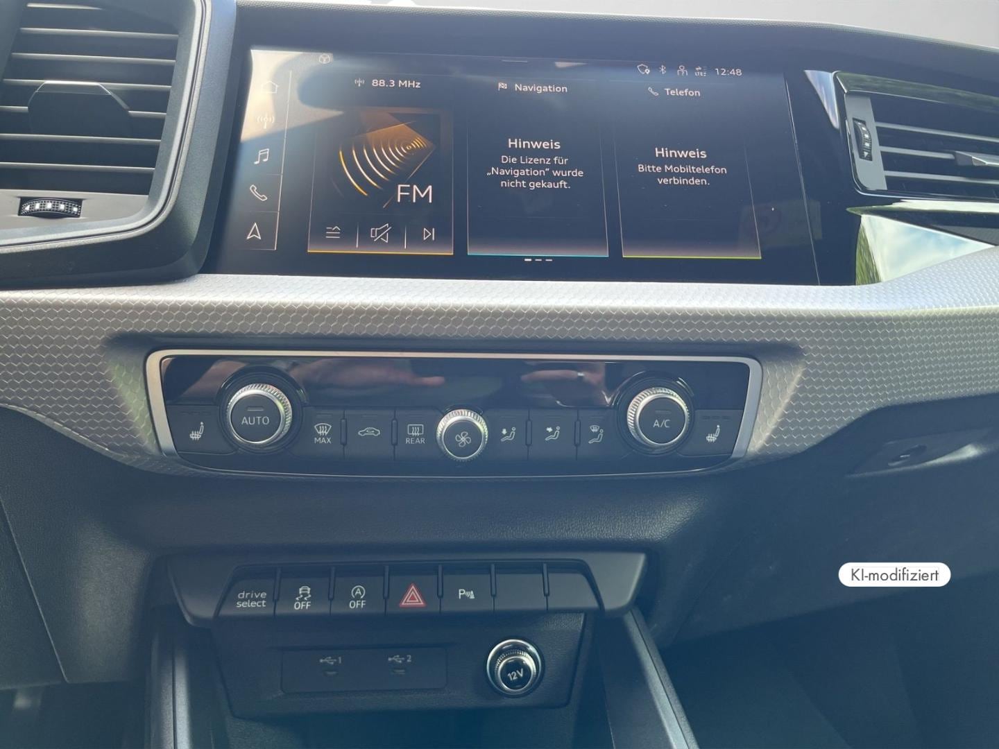 Bild über Audi A1 Sportback S line 30 TFSI S tronic - für weitere Informationen kontaktieren Sie den Audi Partner
