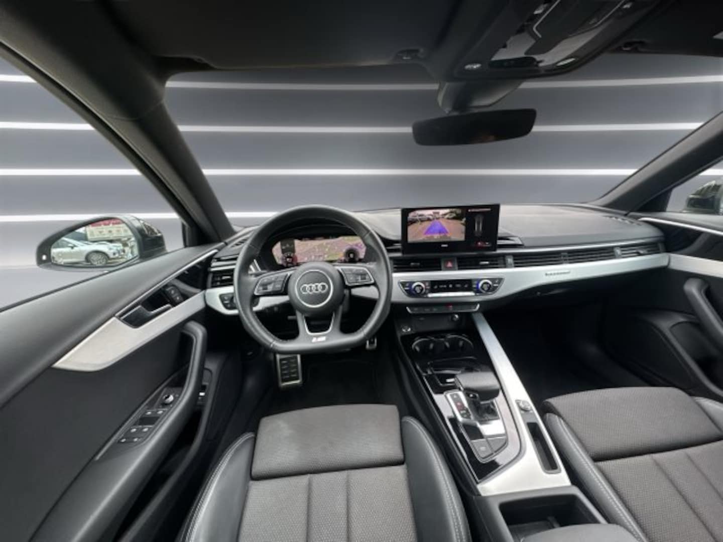 Bild über Audi A4 Avant S line 40 TFSI quattro S tronic - für weitere Informationen kontaktieren Sie den Audi Partner