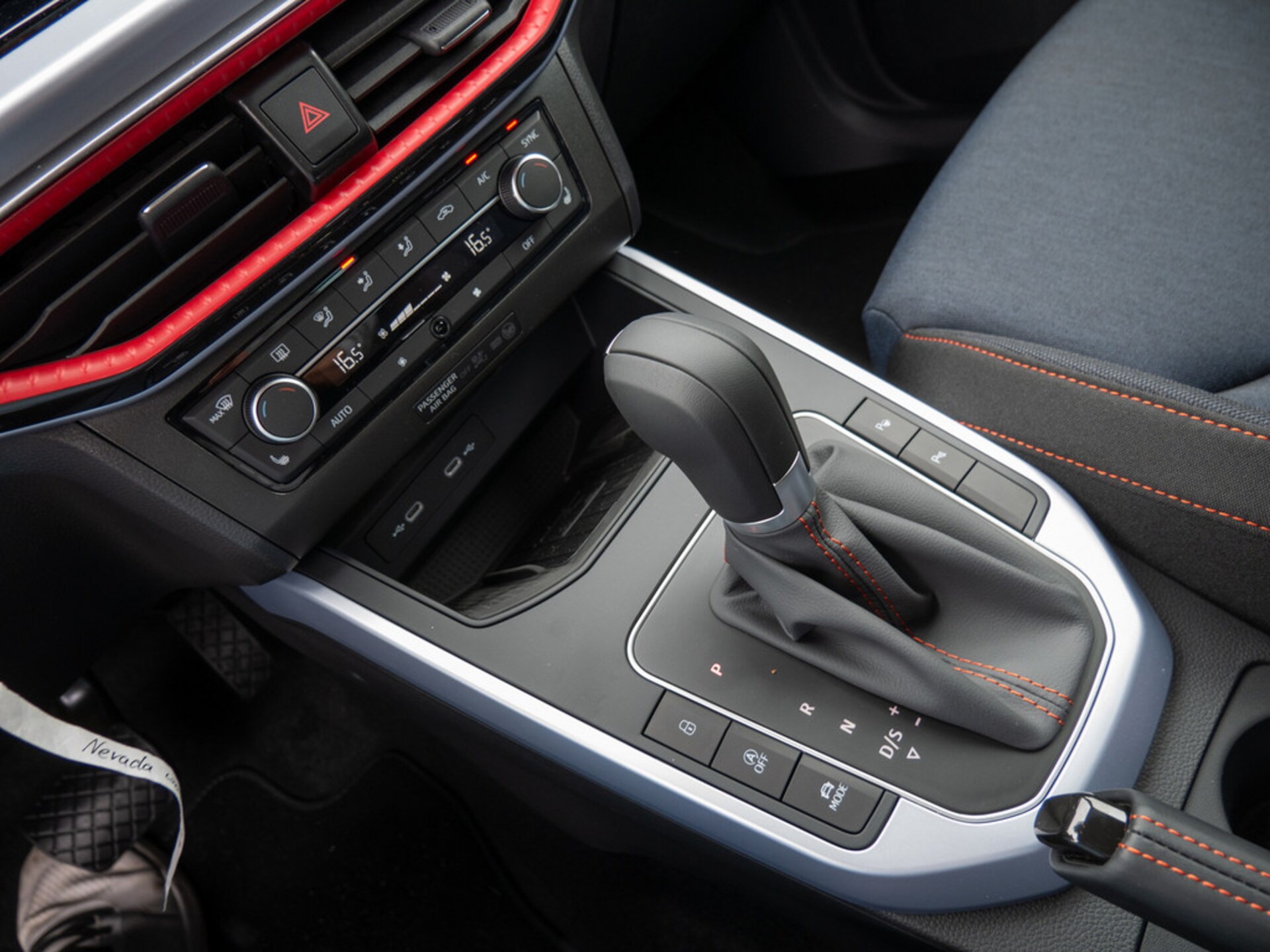 SEAT Arona FR