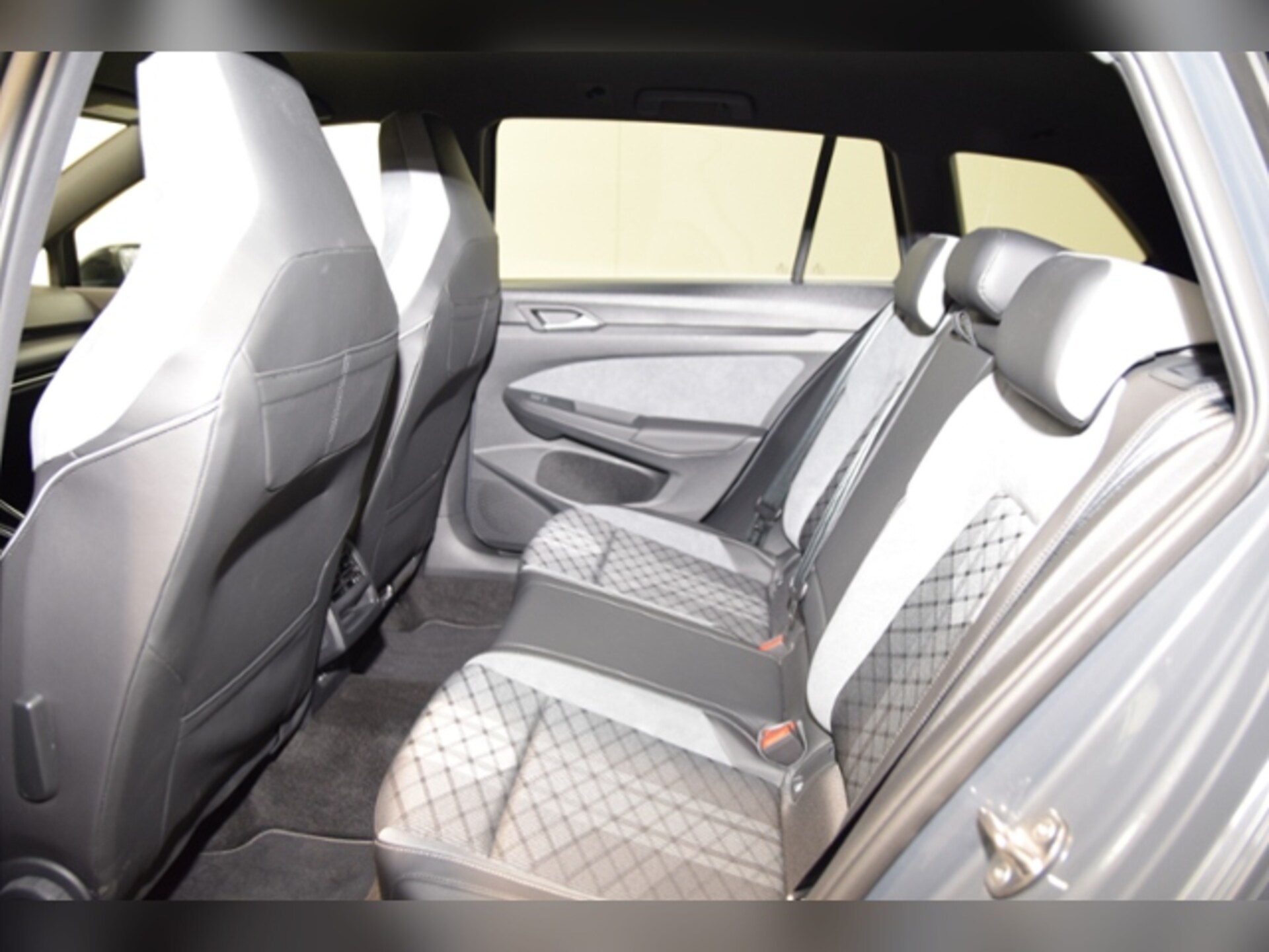Volkswagen Golf Variant R-Line