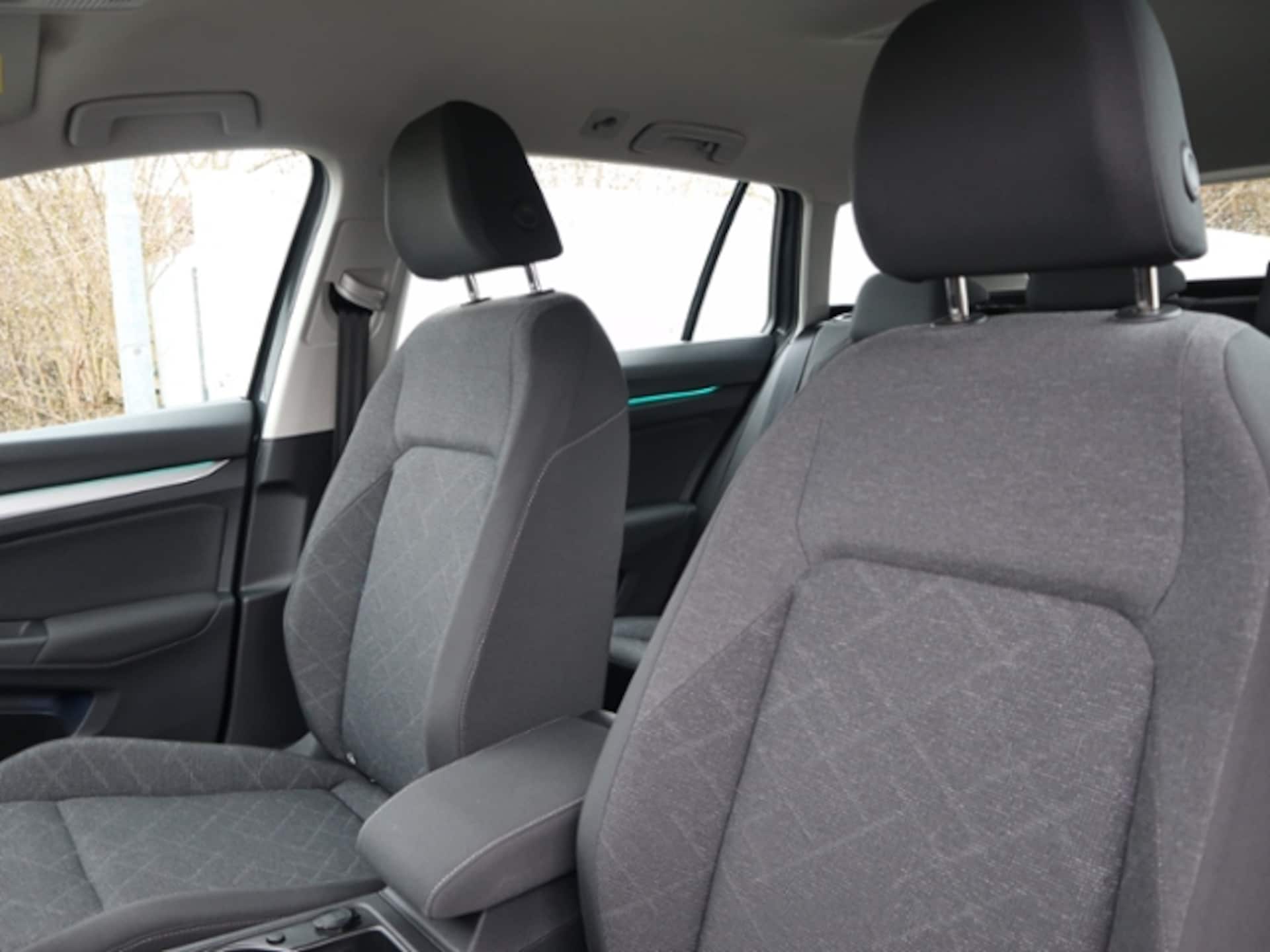 Volkswagen Golf Variant Life