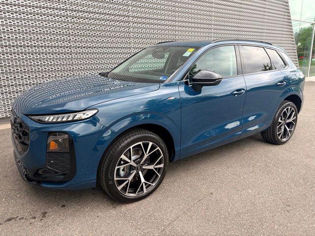 2026 Audi Q3 S line quattro's photo