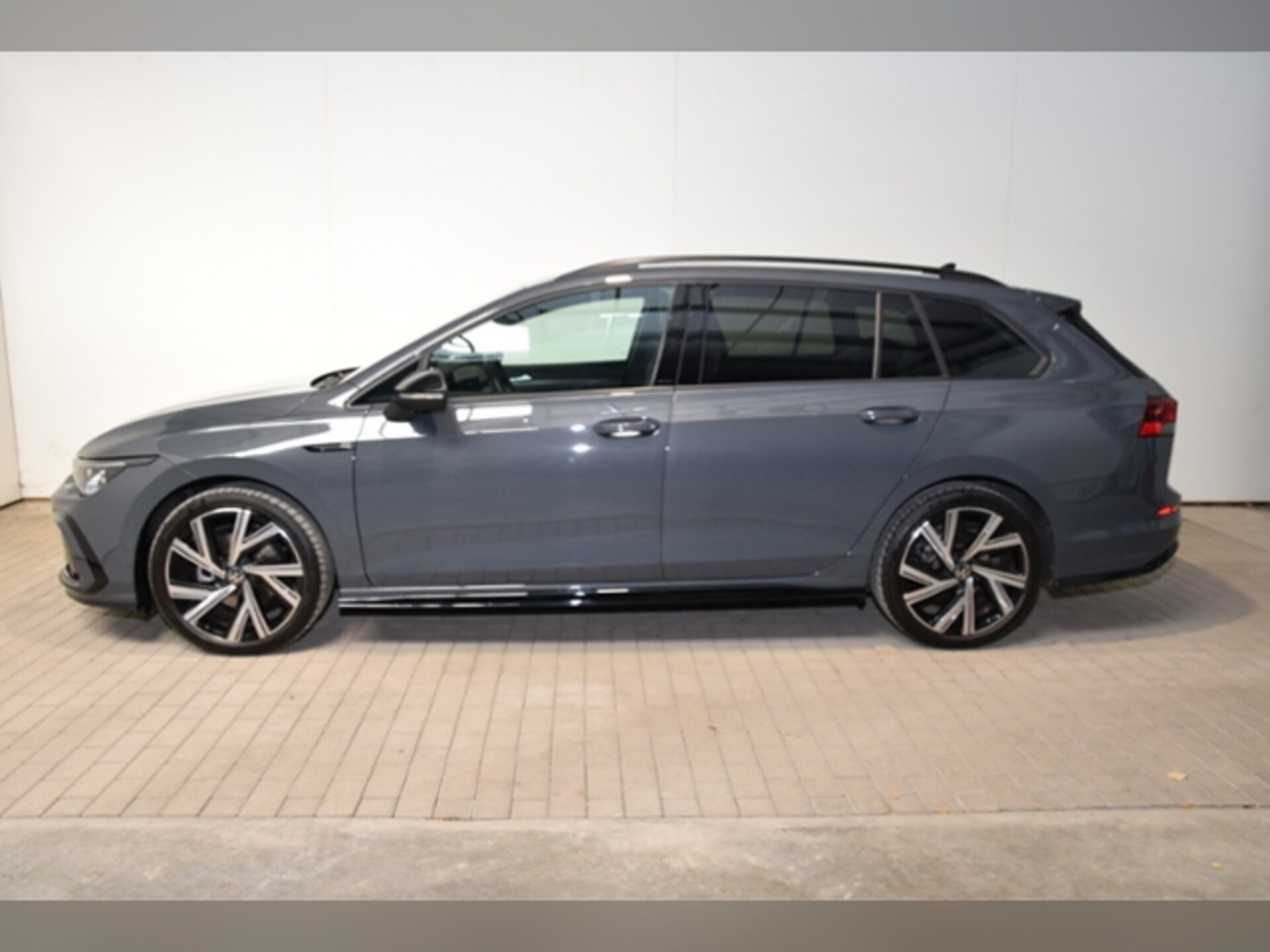 Volkswagen Golf Variant R-Line