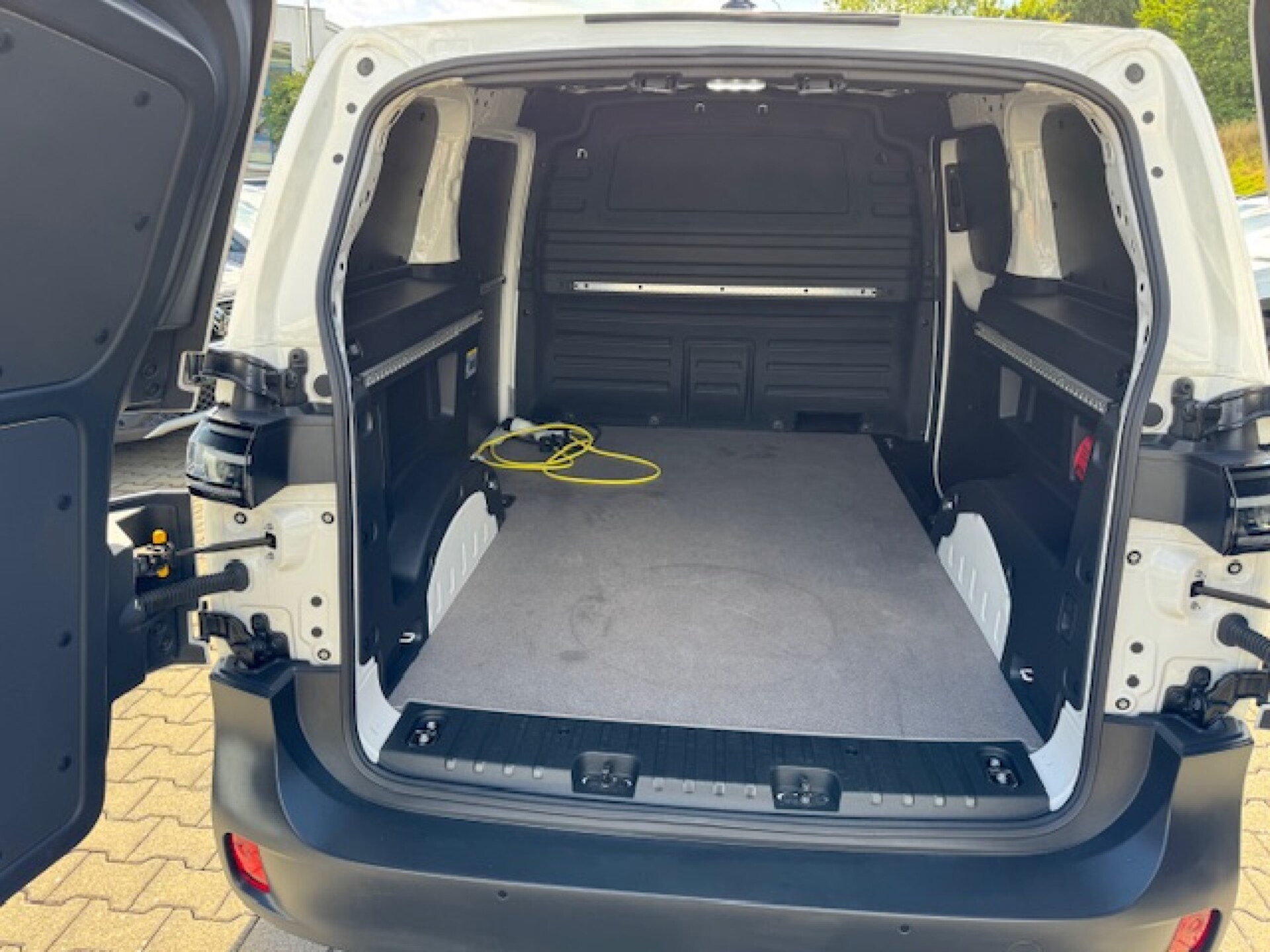 Volkswagen ID. Buzz Cargo Basis-Modell