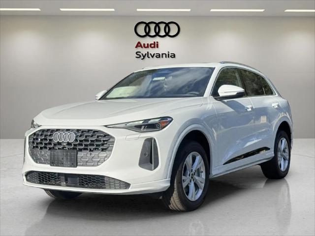 2025 Audi Q5 Premium - Photo 2