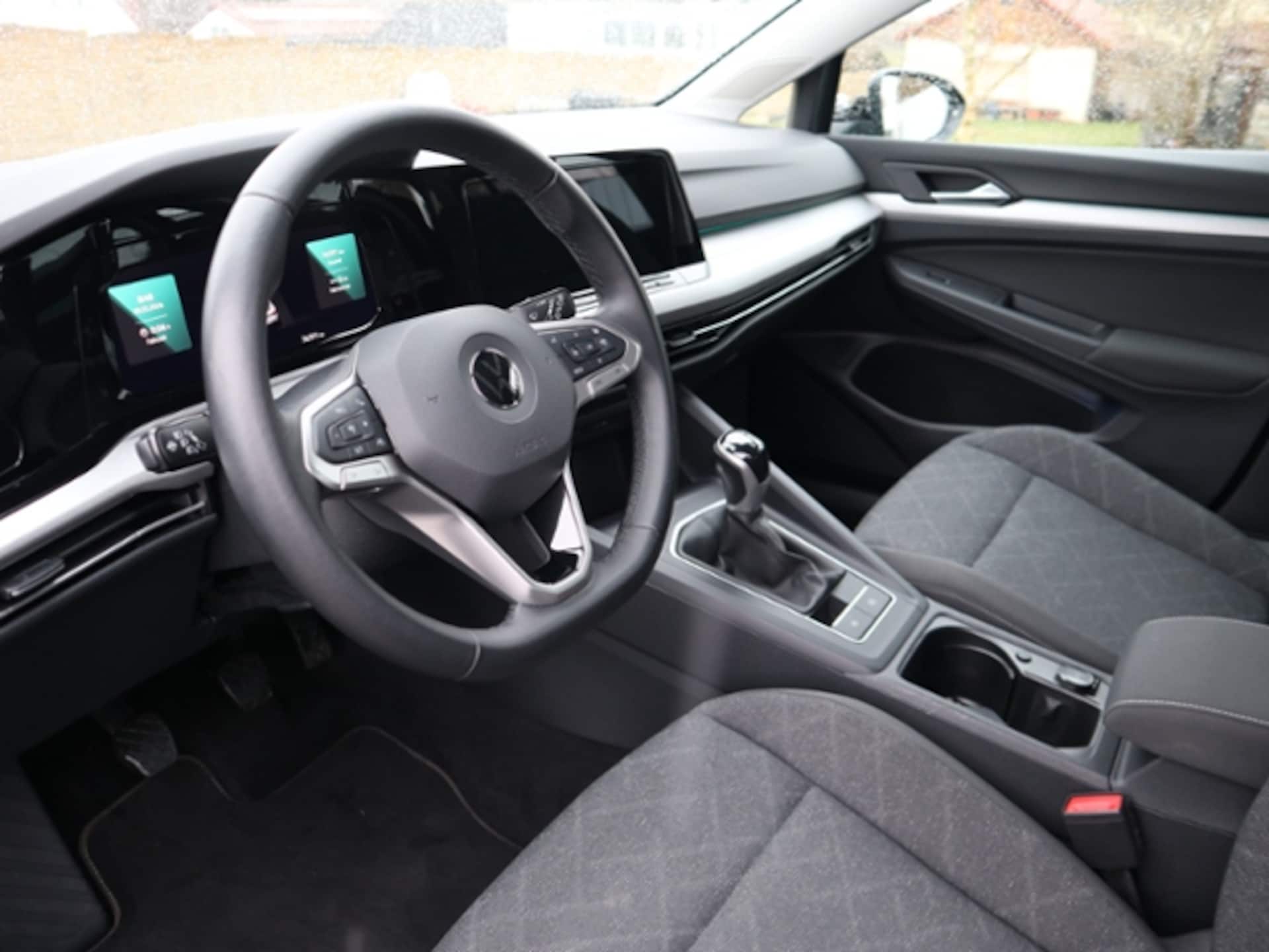 Volkswagen Golf Variant Life