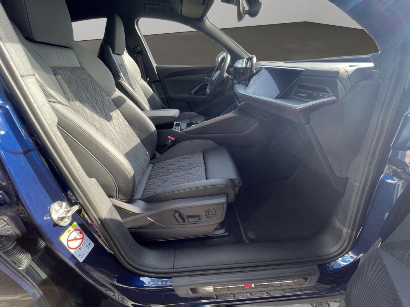 Bild über Audi Q5 Sportback TFSI quattro 150 kW S tronic - für weitere Informationen kontaktieren Sie den Audi Partner
