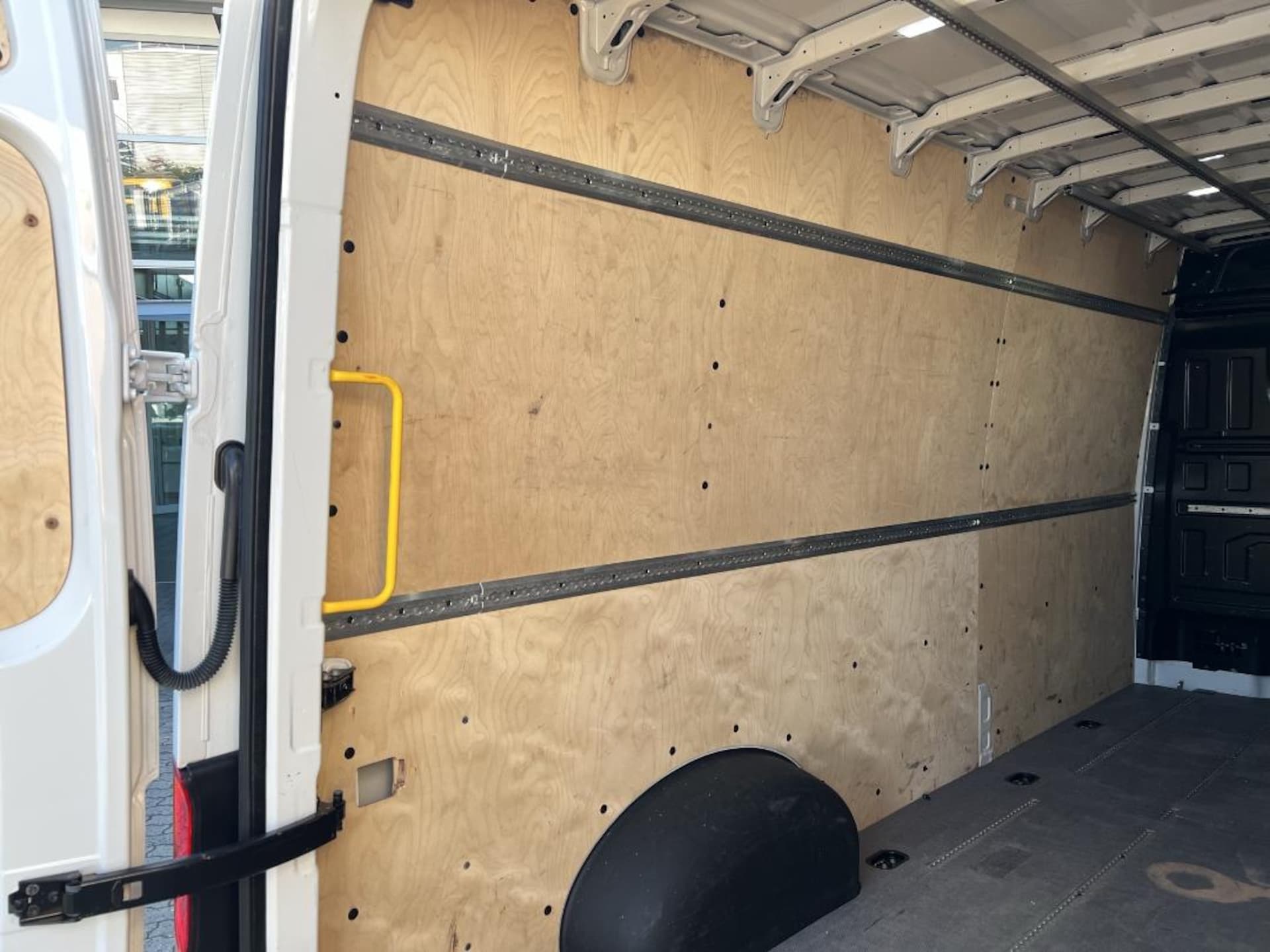Volkswagen Crafter Kasten langer Radstand