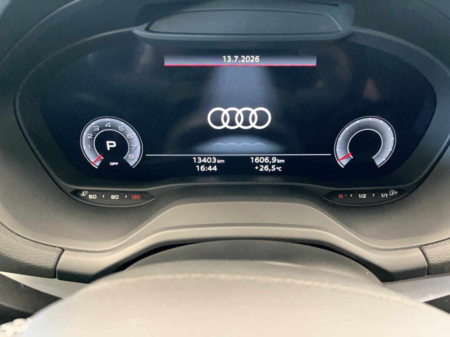 Bild über Audi Q2 advanced 35 TFSI S tronic - für weitere Informationen kontaktieren Sie den Audi Partner