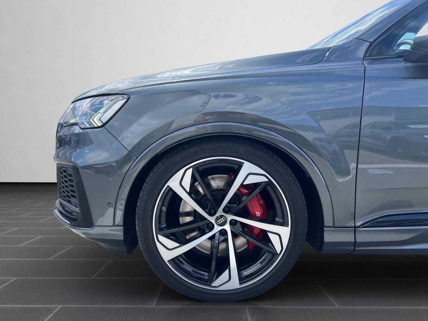 Image about Audi SQ7 TFSI quattro tiptronic