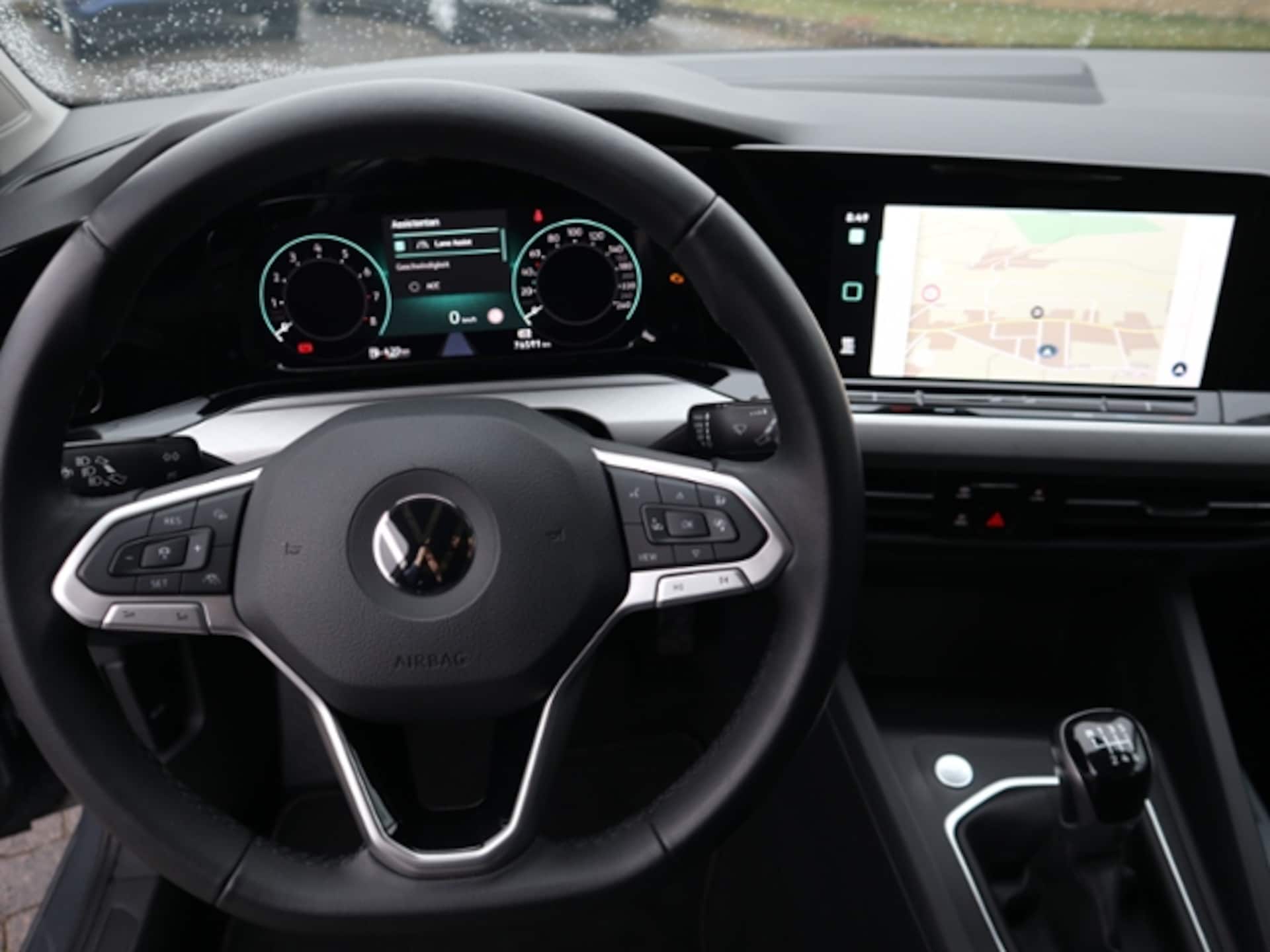 Volkswagen Golf Variant Life