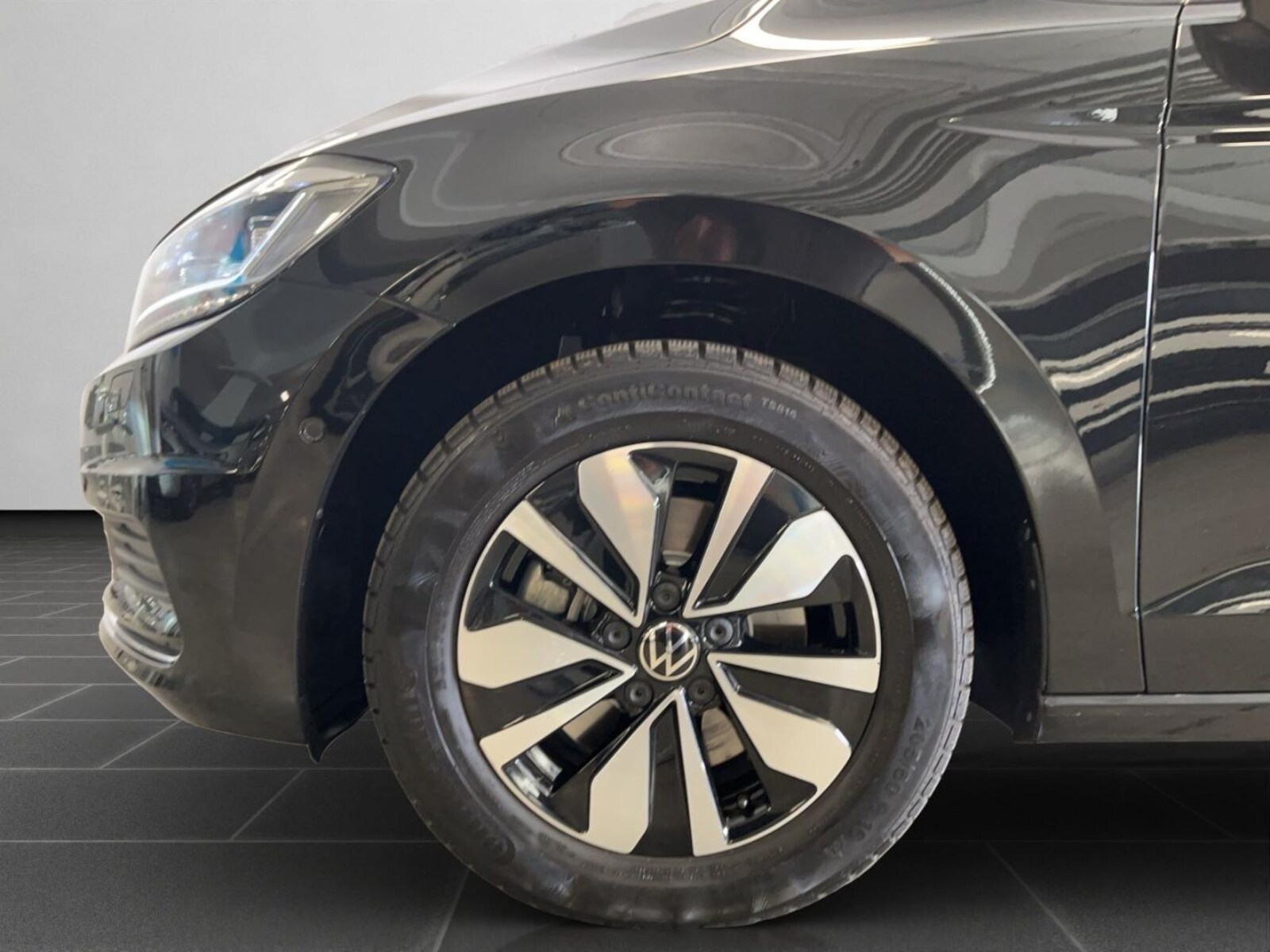 Volkswagen Touran – Bild 8