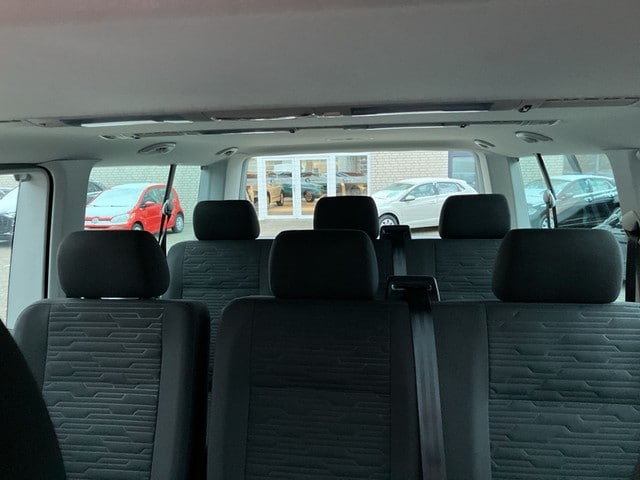 Volkswagen T6.1 Caravelle larger