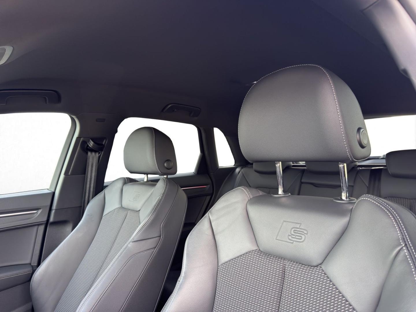 Bild über Audi Q3 S line 35 TFSI S tronic - für weitere Informationen kontaktieren Sie den Audi Partner
