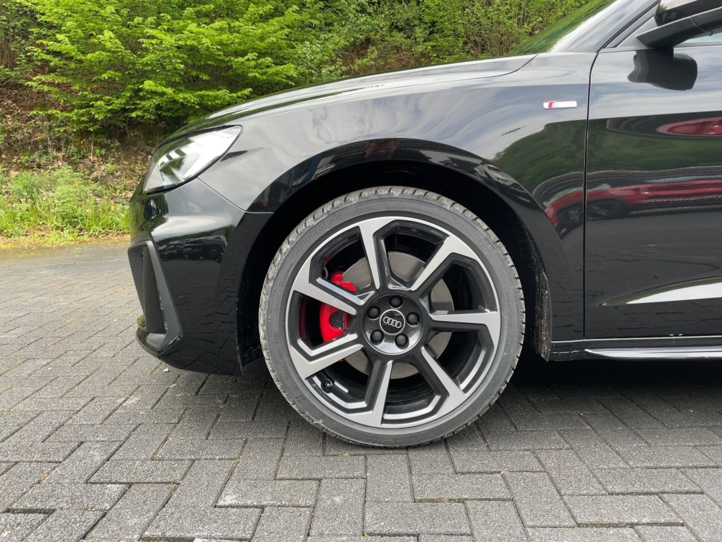 Bild über Audi A1 Sportback S line 35 TFSI S tronic - für weitere Informationen kontaktieren Sie den Audi Partner