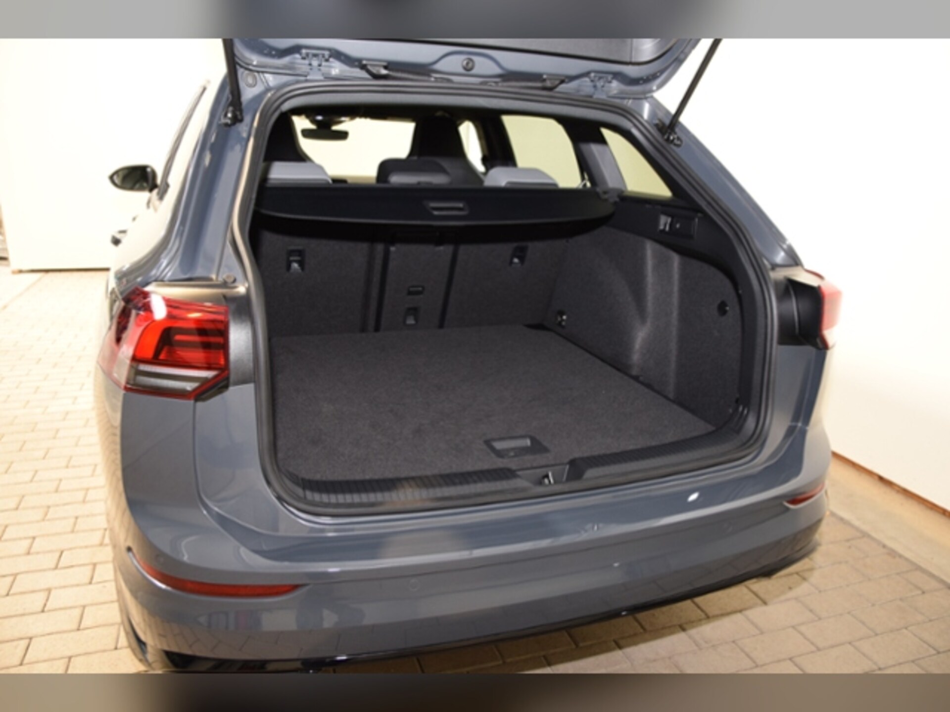 Volkswagen Golf Variant R-Line